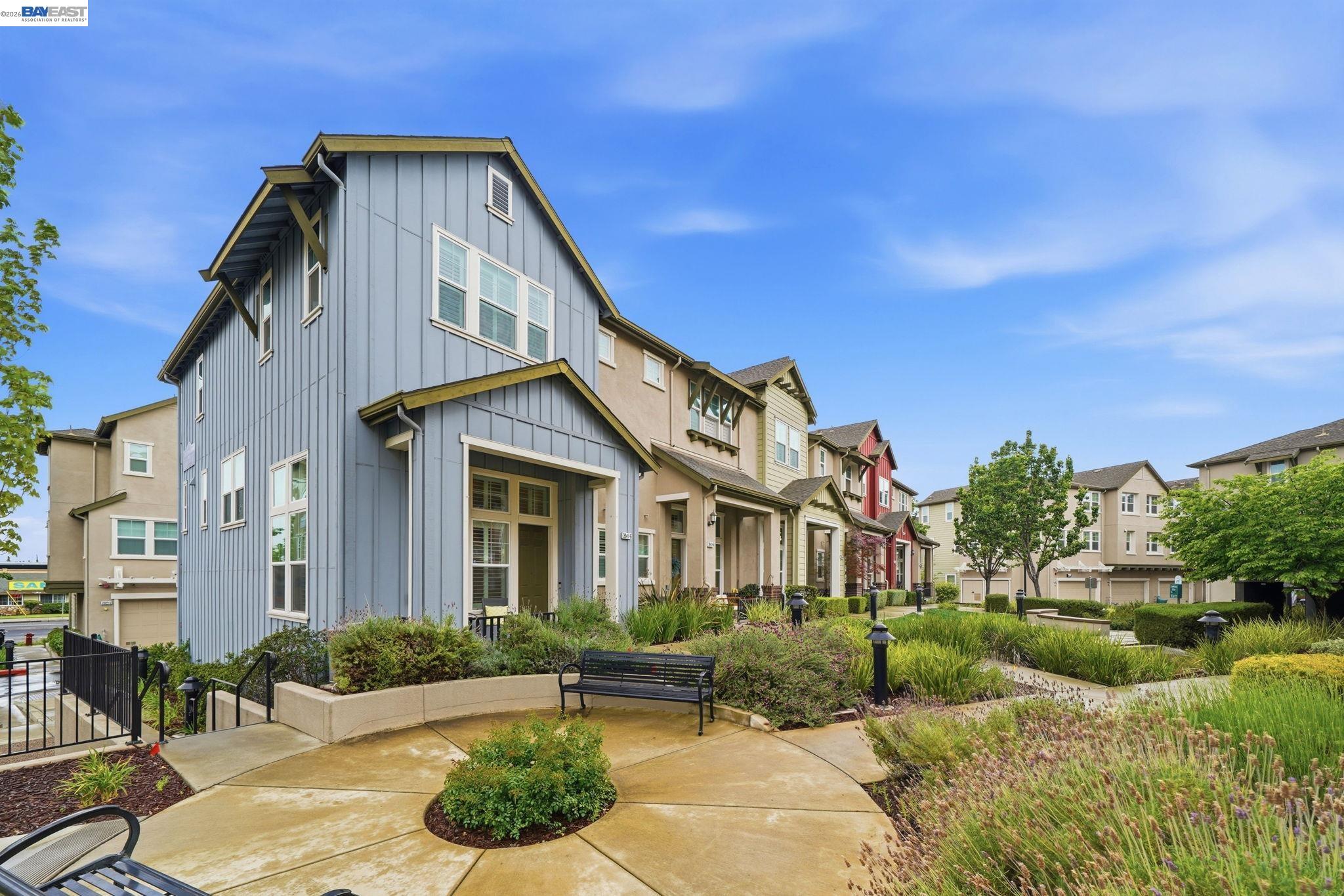 Photo #3: 41131966 Listing: Photo #3