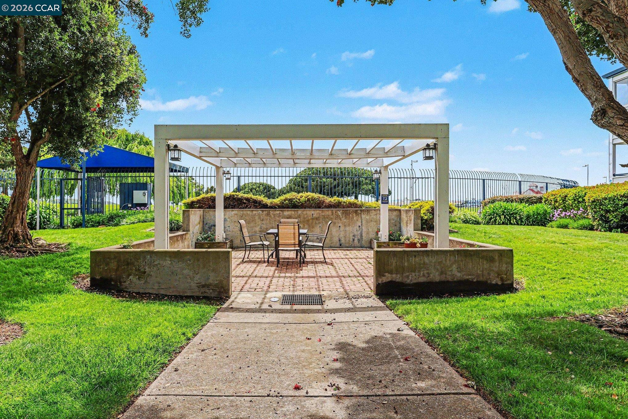 Photo #24: 41131969 Listing: Photo #24