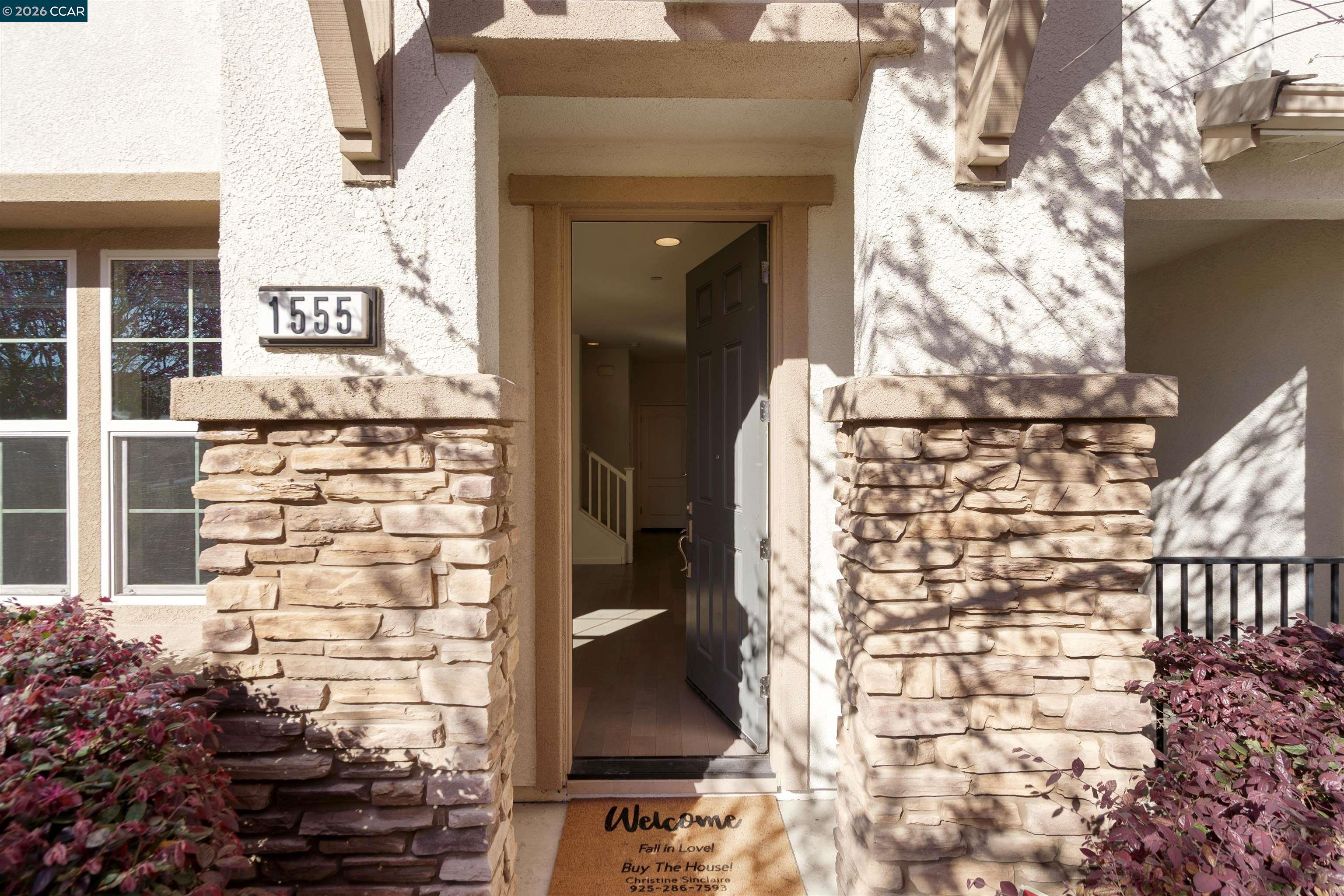 Photo #2: 41131982 Listing: Photo #2