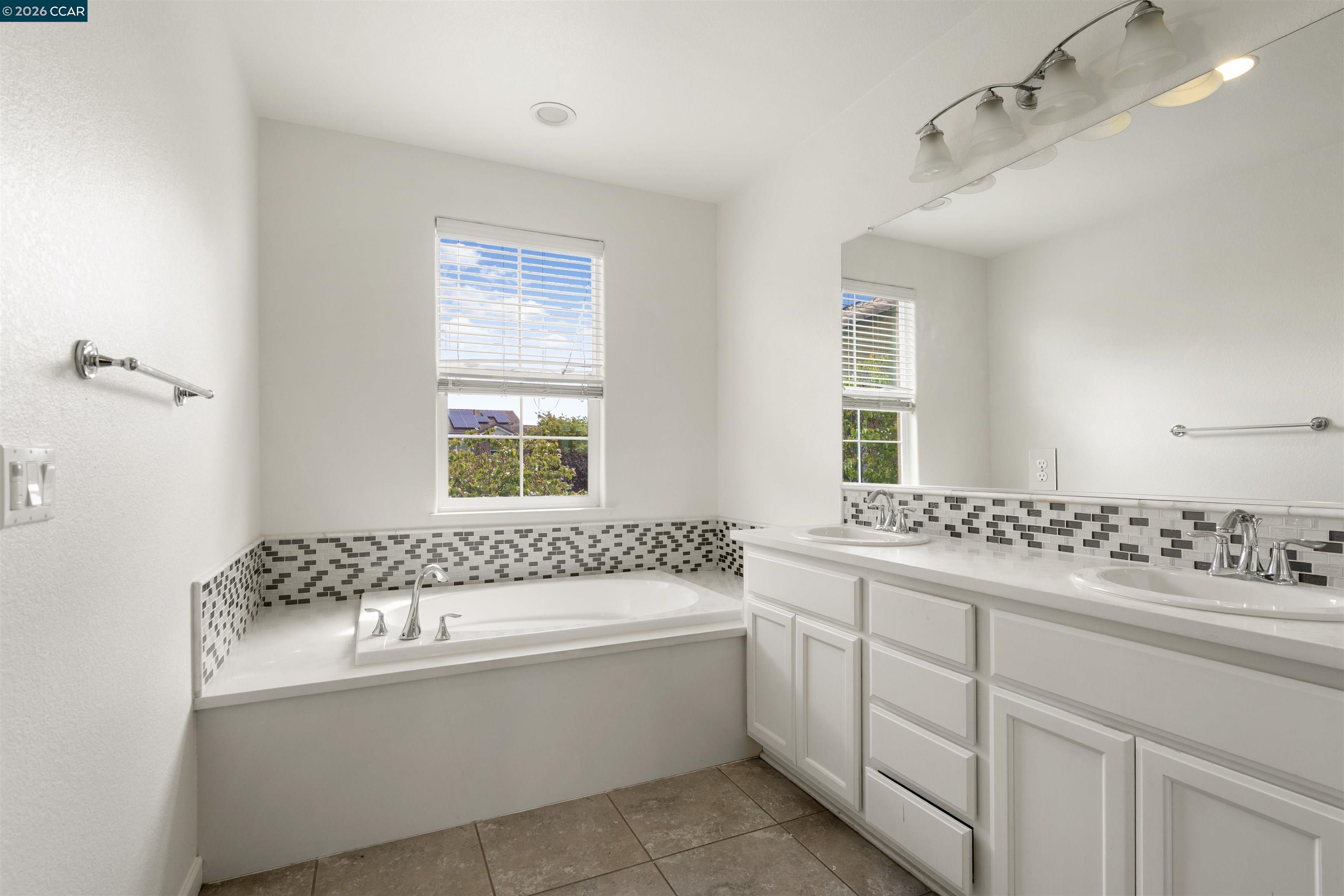 Photo #17: 41131982 Listing: Photo #17