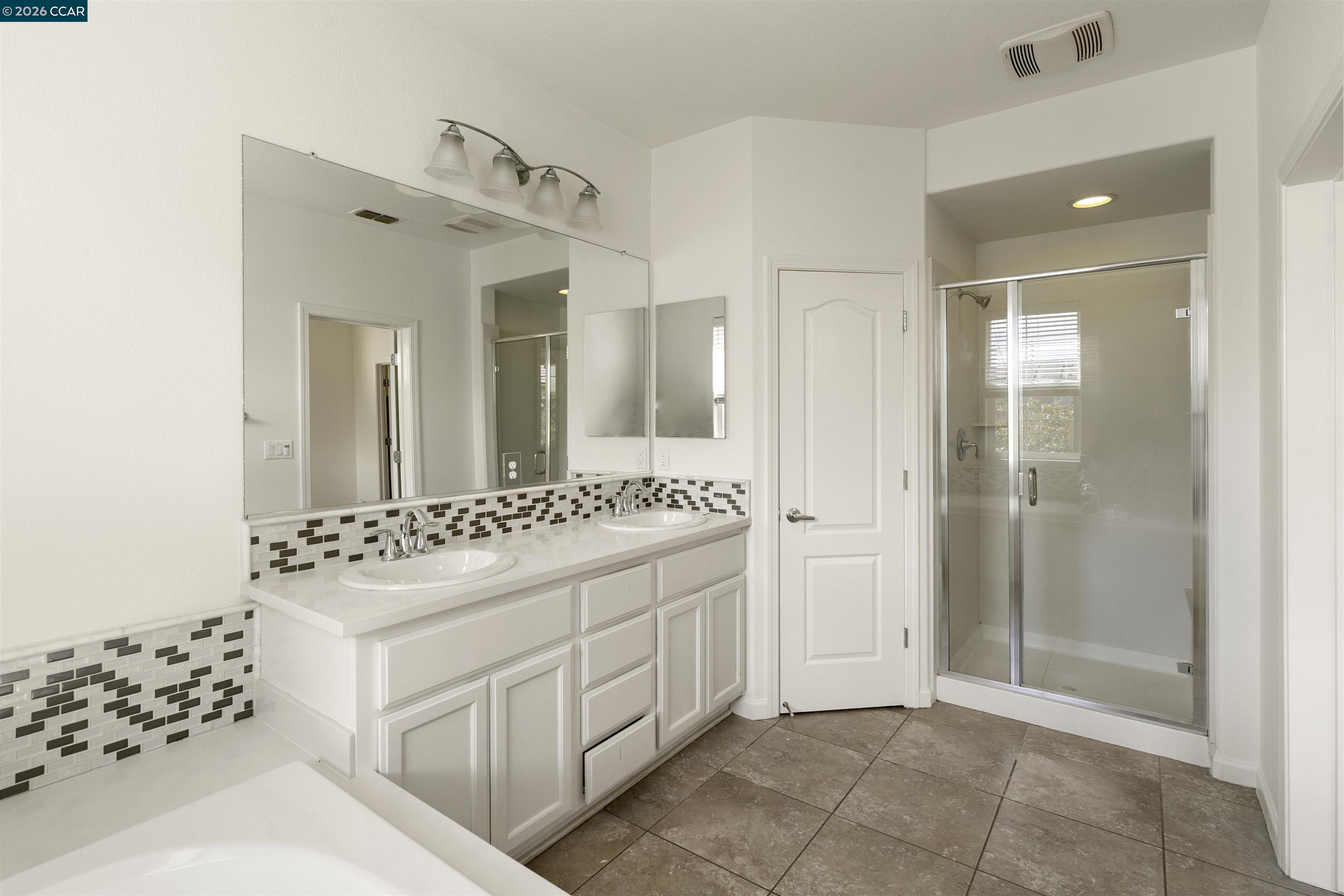 Photo #18: 41131982 Listing: Photo #18