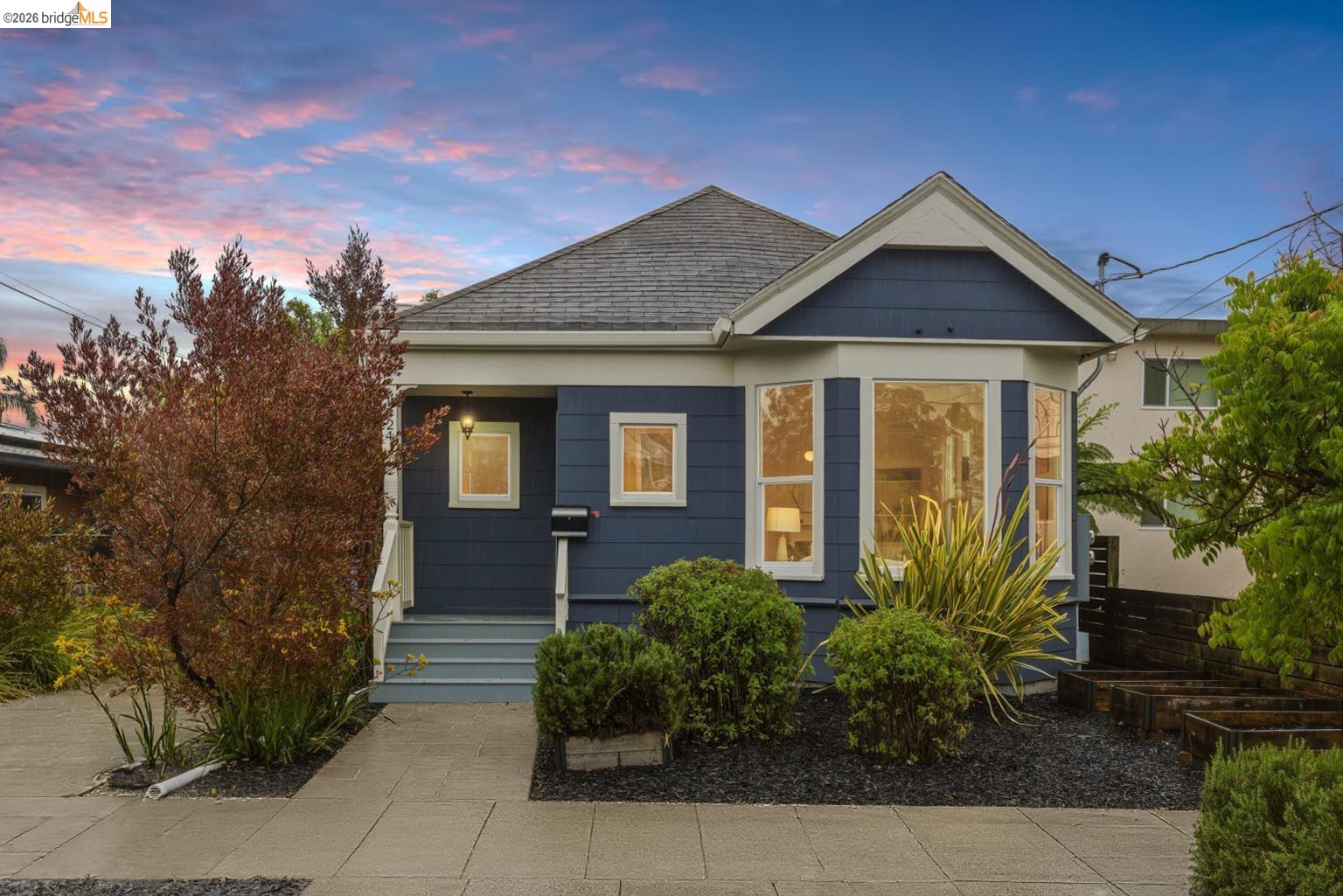 Front Image Thumbnail for EB41131983