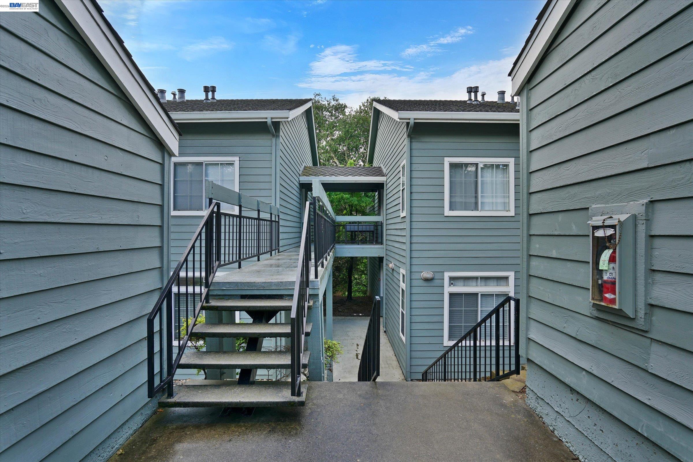 Photo #2: 41131991 Listing: Photo #2