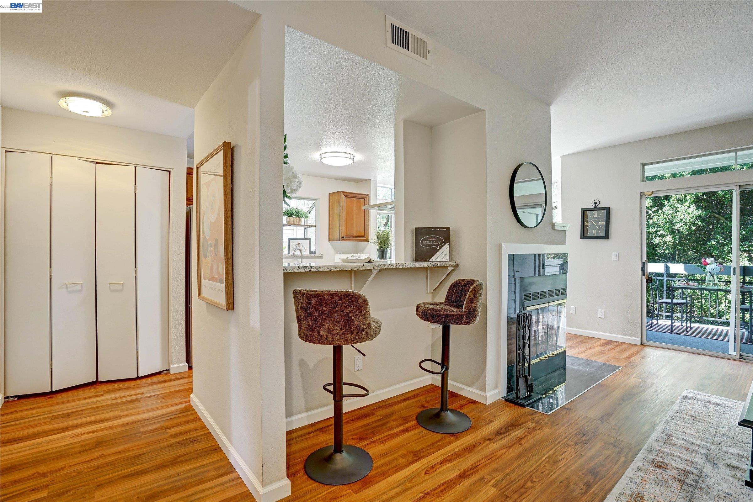 Photo #3: 41131991 Listing: Photo #3