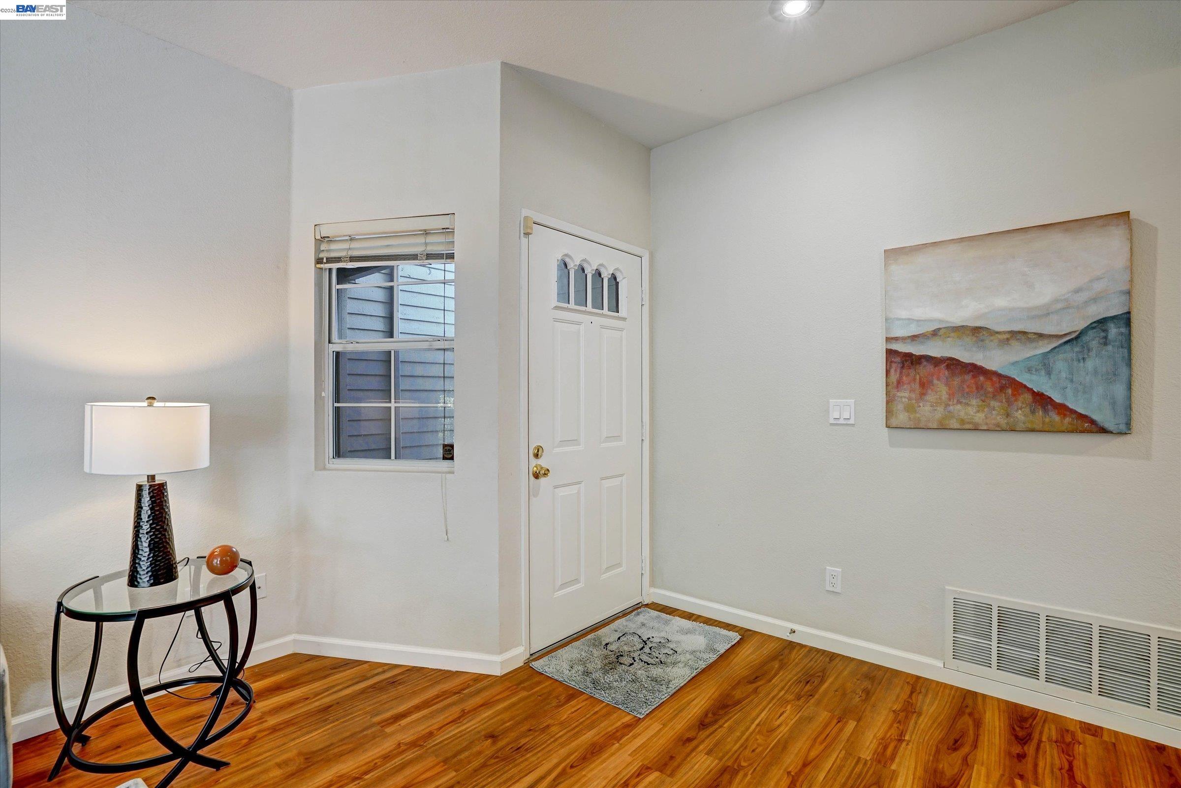 Photo #4: 41131991 Listing: Photo #4