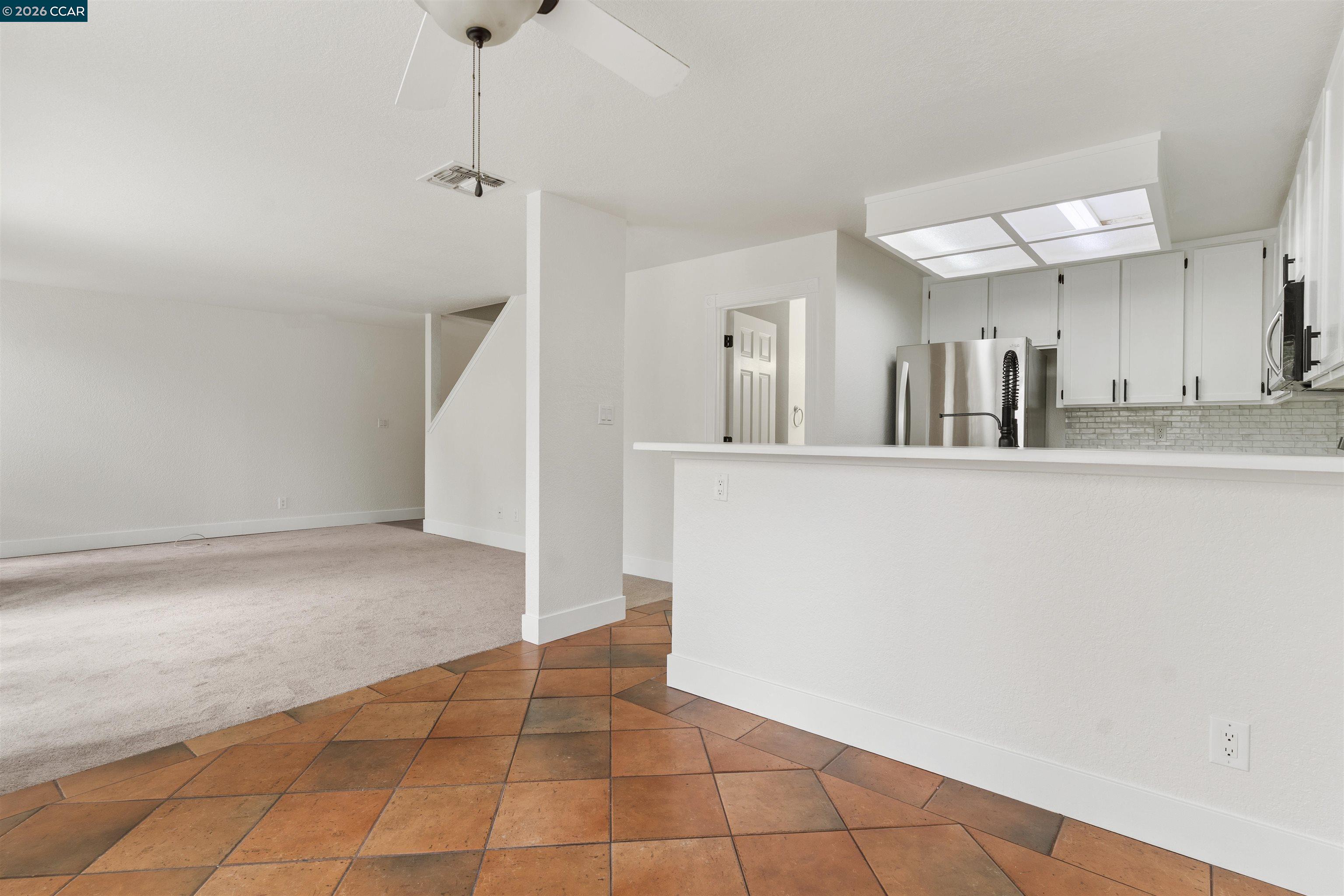 Photo #12: 41132000 Listing: Photo #12