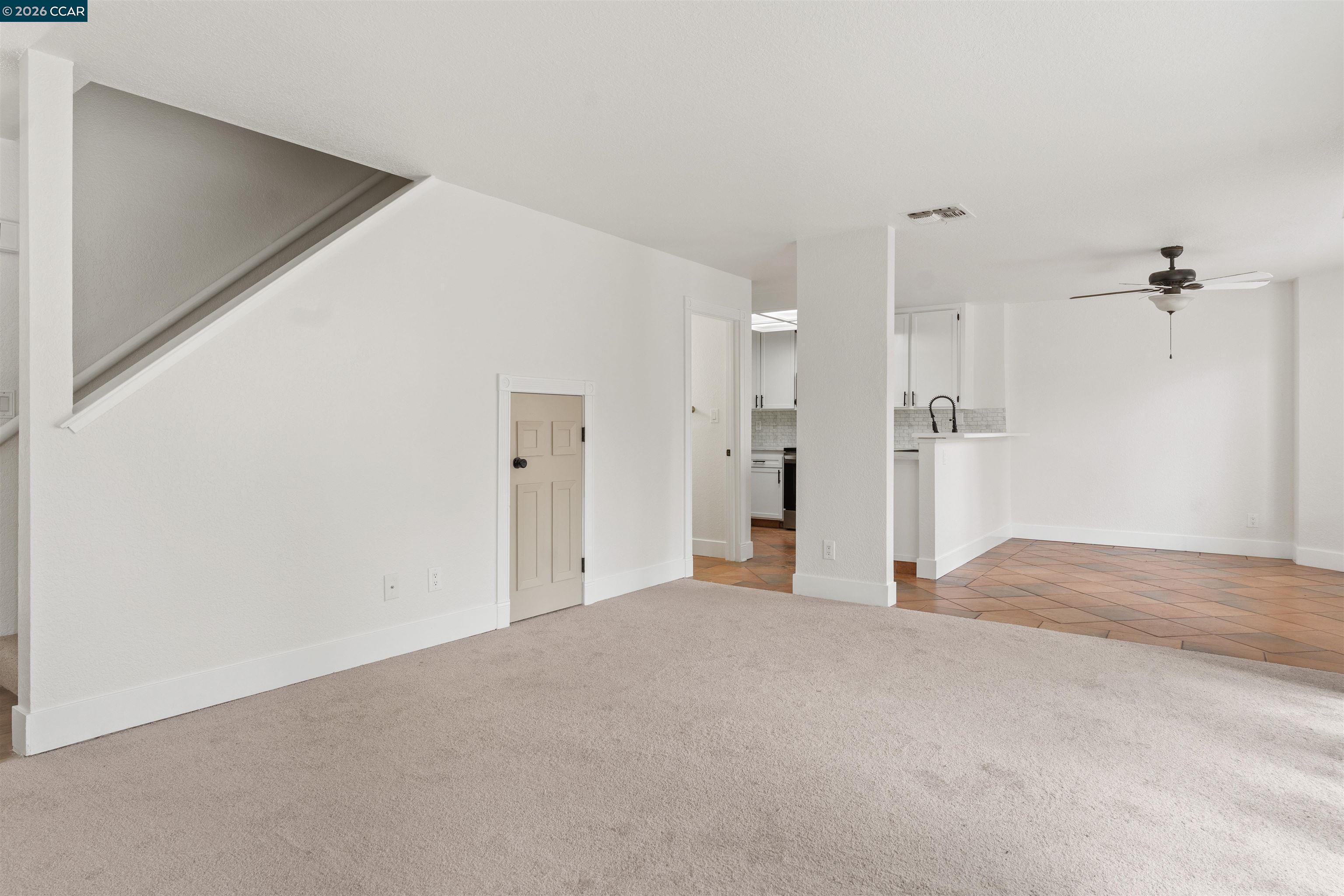 Photo #13: 41132000 Listing: Photo #13