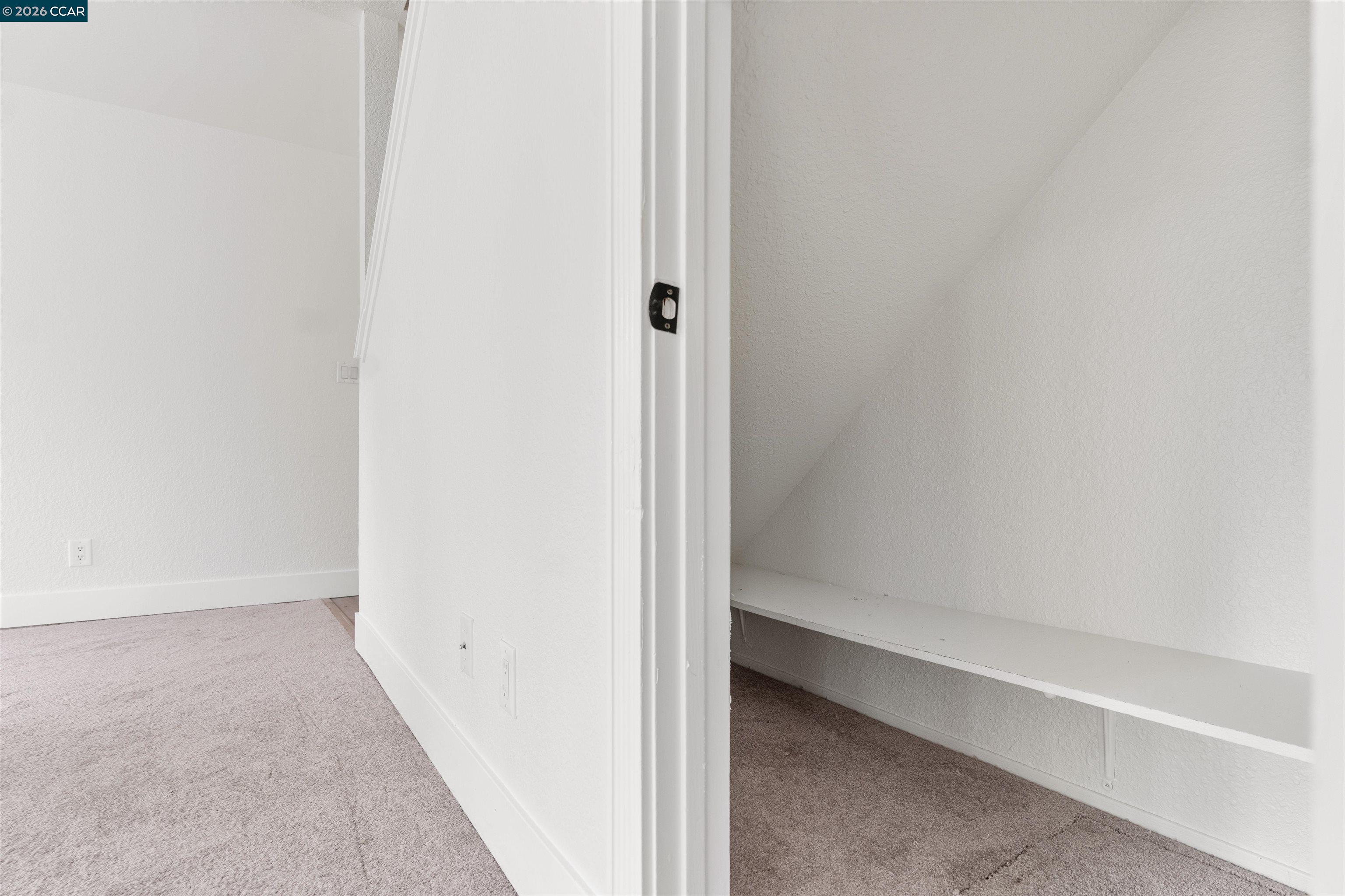 Photo #14: 41132000 Listing: Photo #14