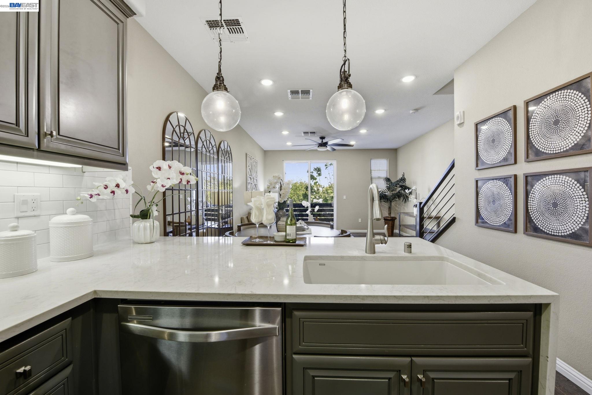 Photo #7: 41132004 Listing: Photo #7