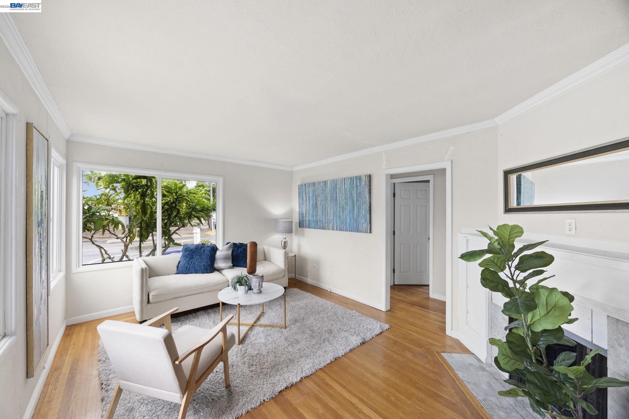 Front Image Thumbnail for BE41132005