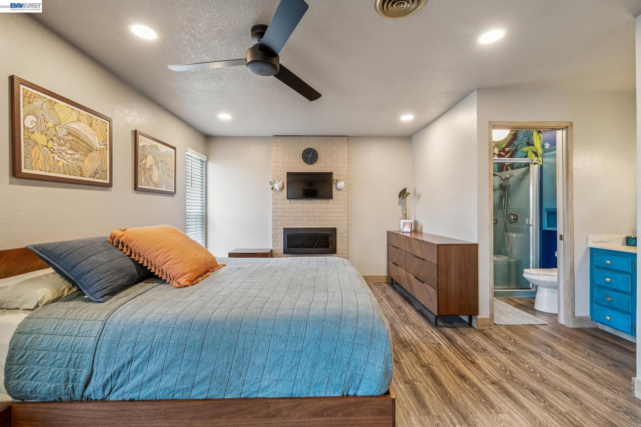 Photo #23: 41132006 Listing: Photo #23