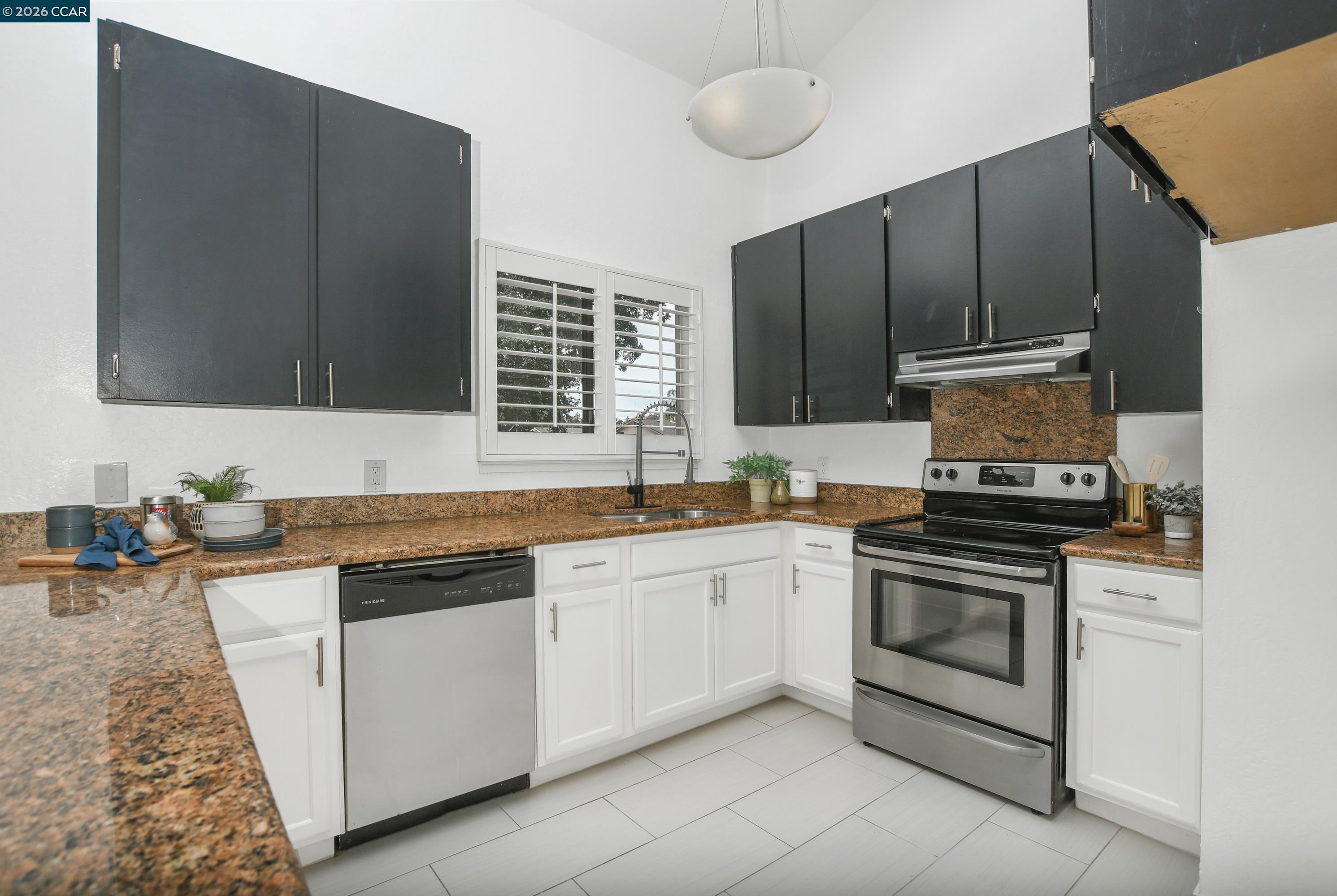 Photo #10: 41132010 Listing: Photo #10