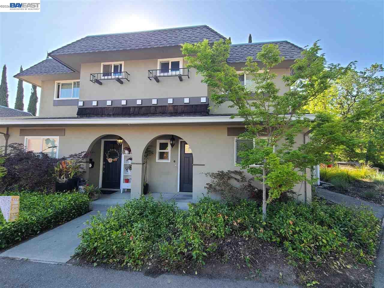 Front Image Thumbnail for BE41132011