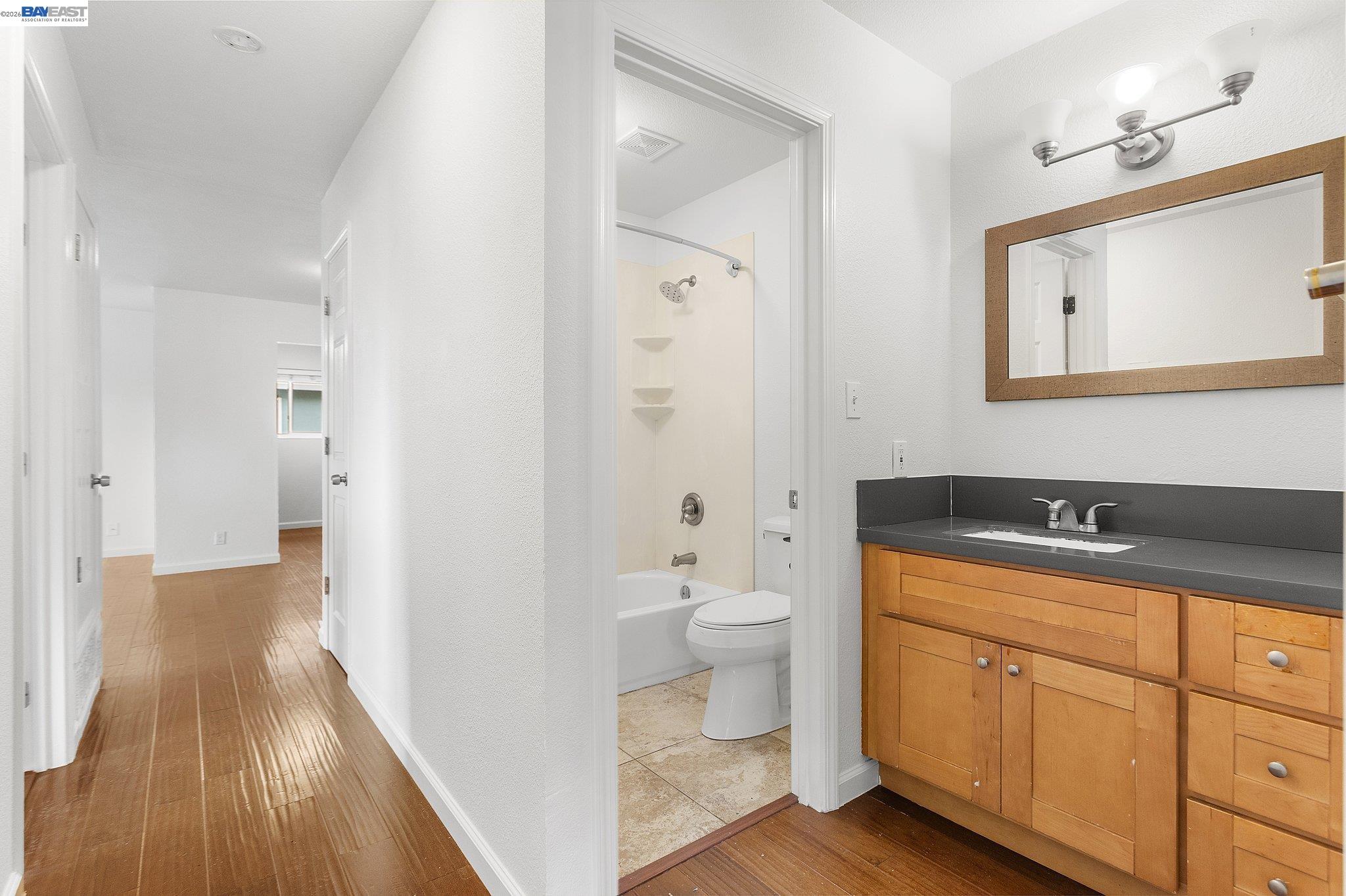 Photo #10: 41132028 Listing: Photo #10