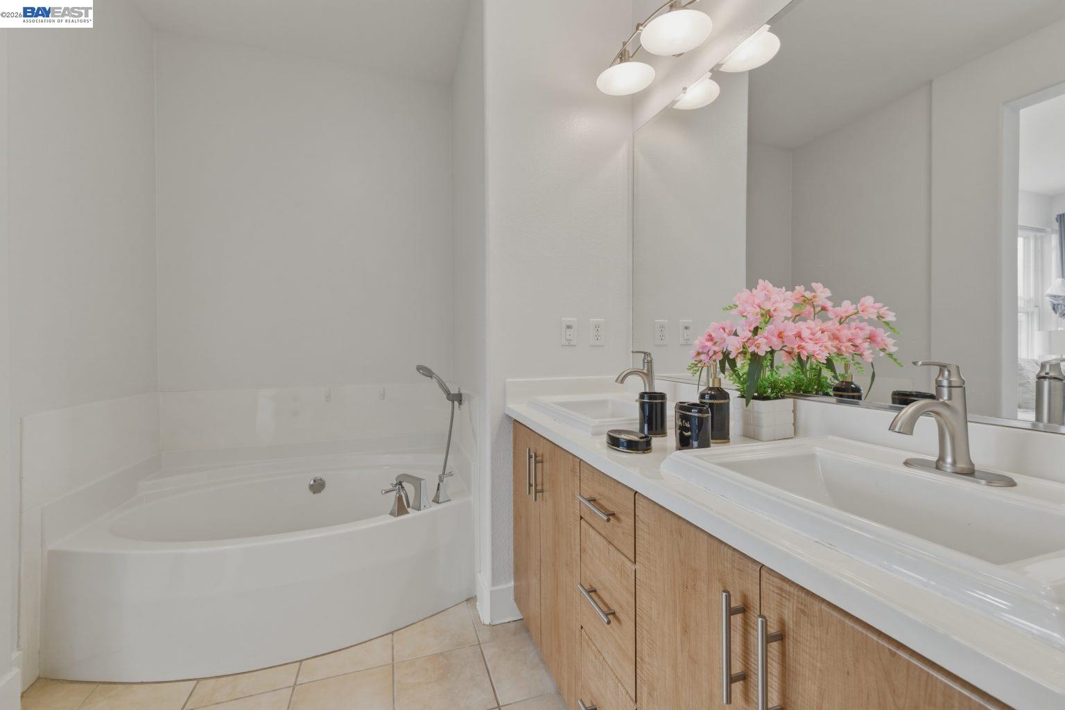 Photo #31: 41132037 Listing: Photo #31