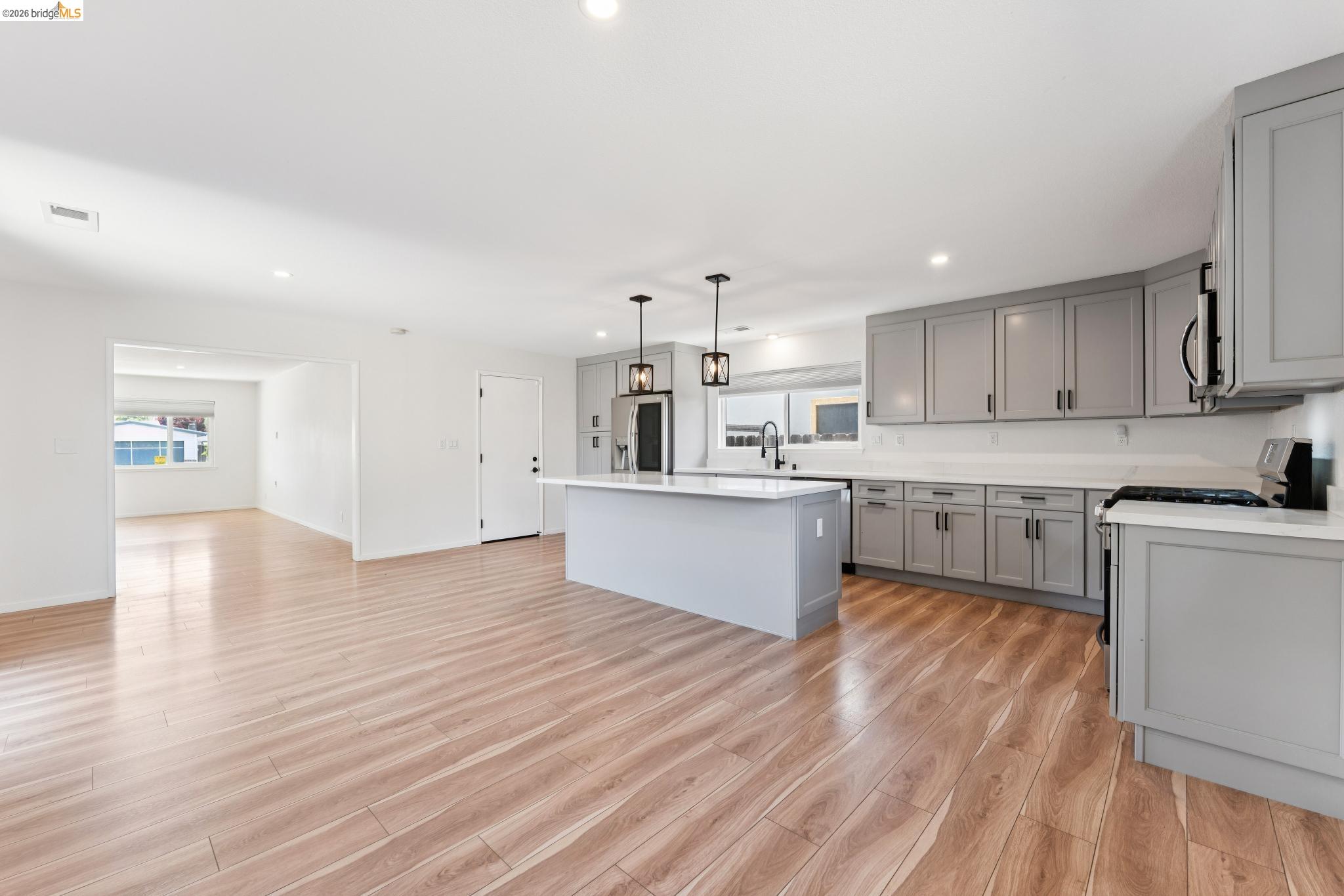 1300 Evergreen Dr., Concord, CA, 94520