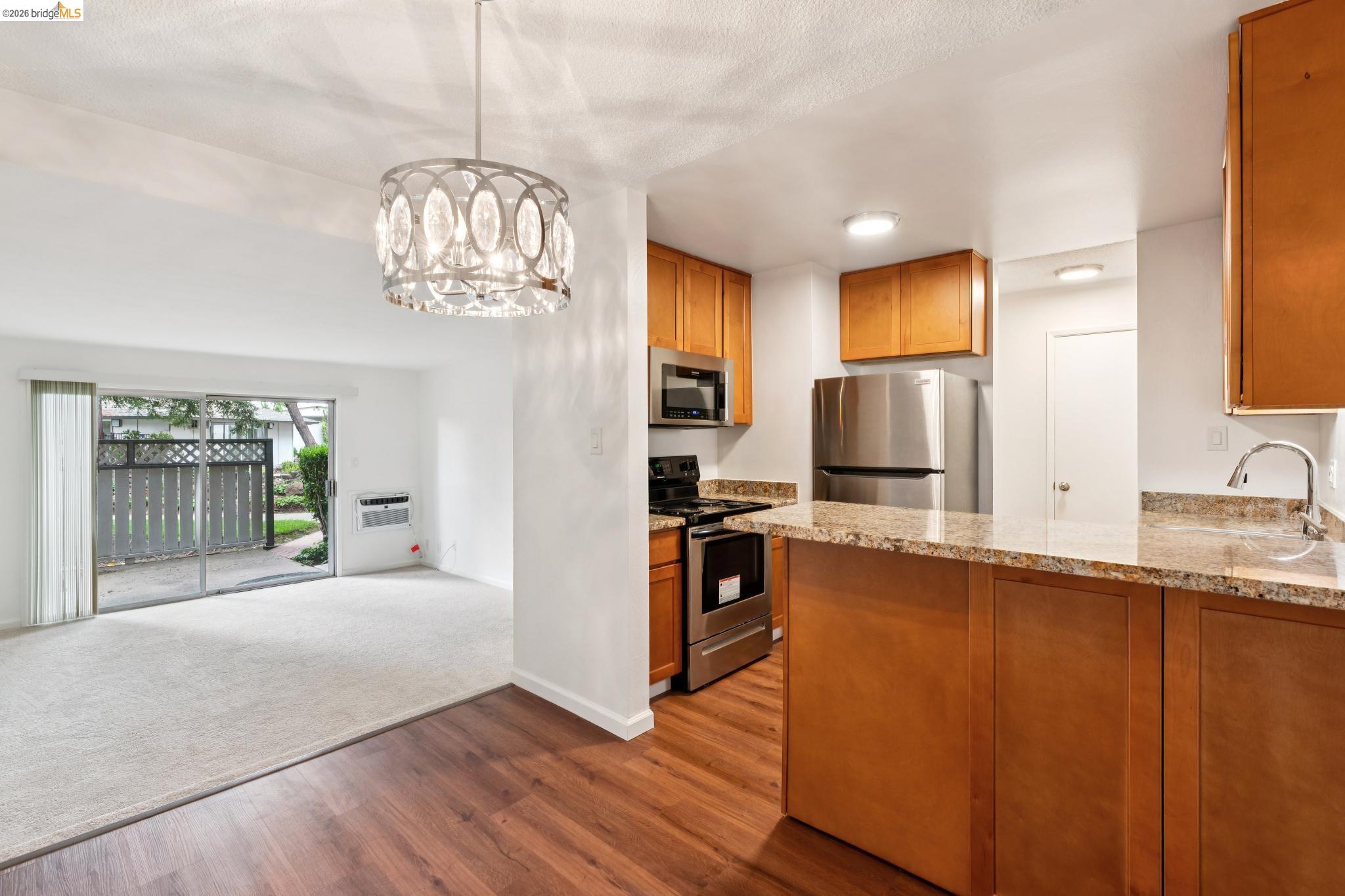 Photo #11: 41132044 Listing: Photo #11