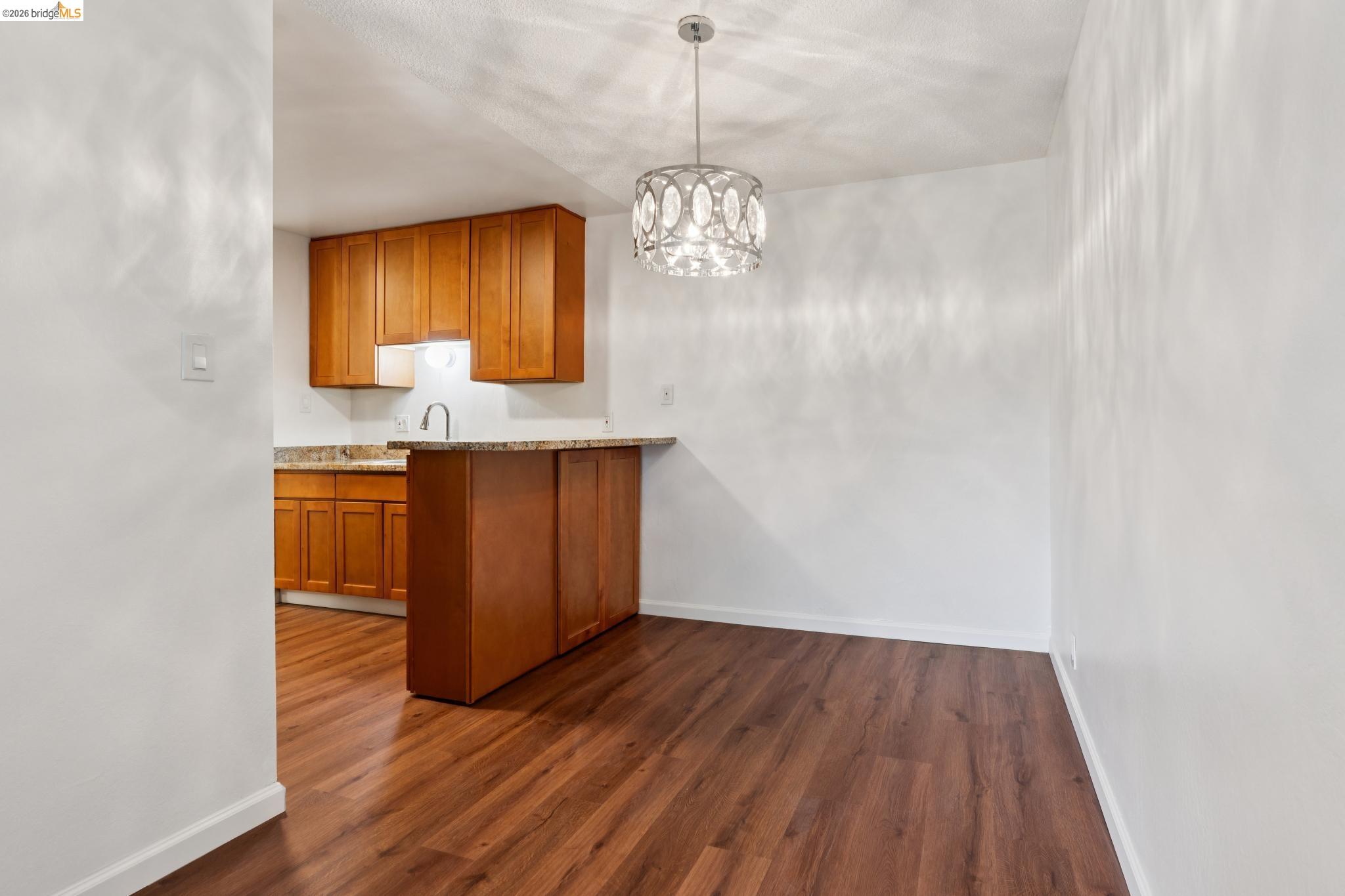 Photo #10: 41132044 Listing: Photo #10