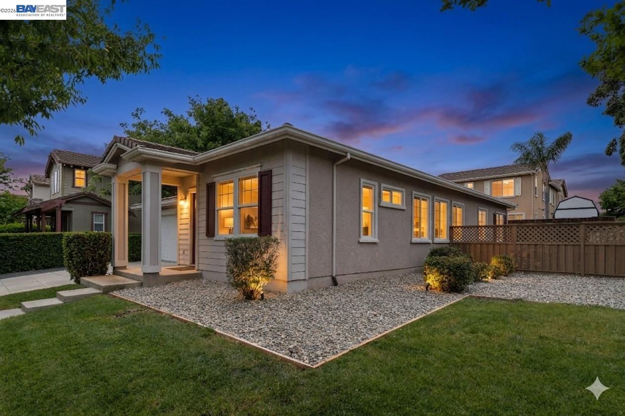 Front Image Thumbnail for BE41132047