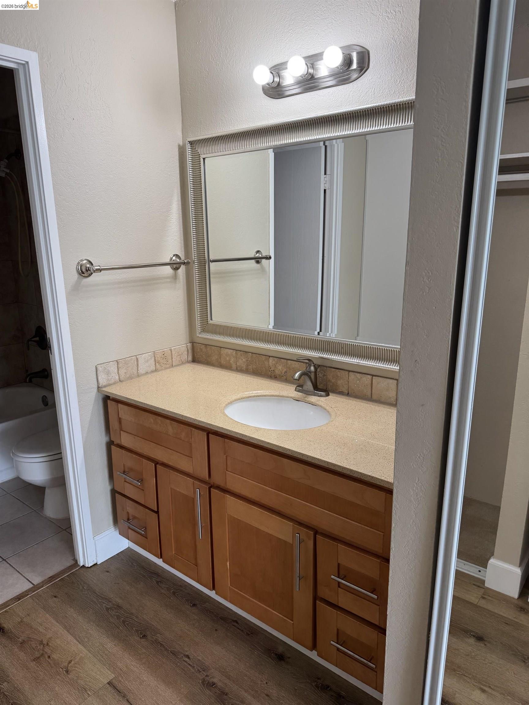 Photo #11: 41132051 Listing: Photo #11