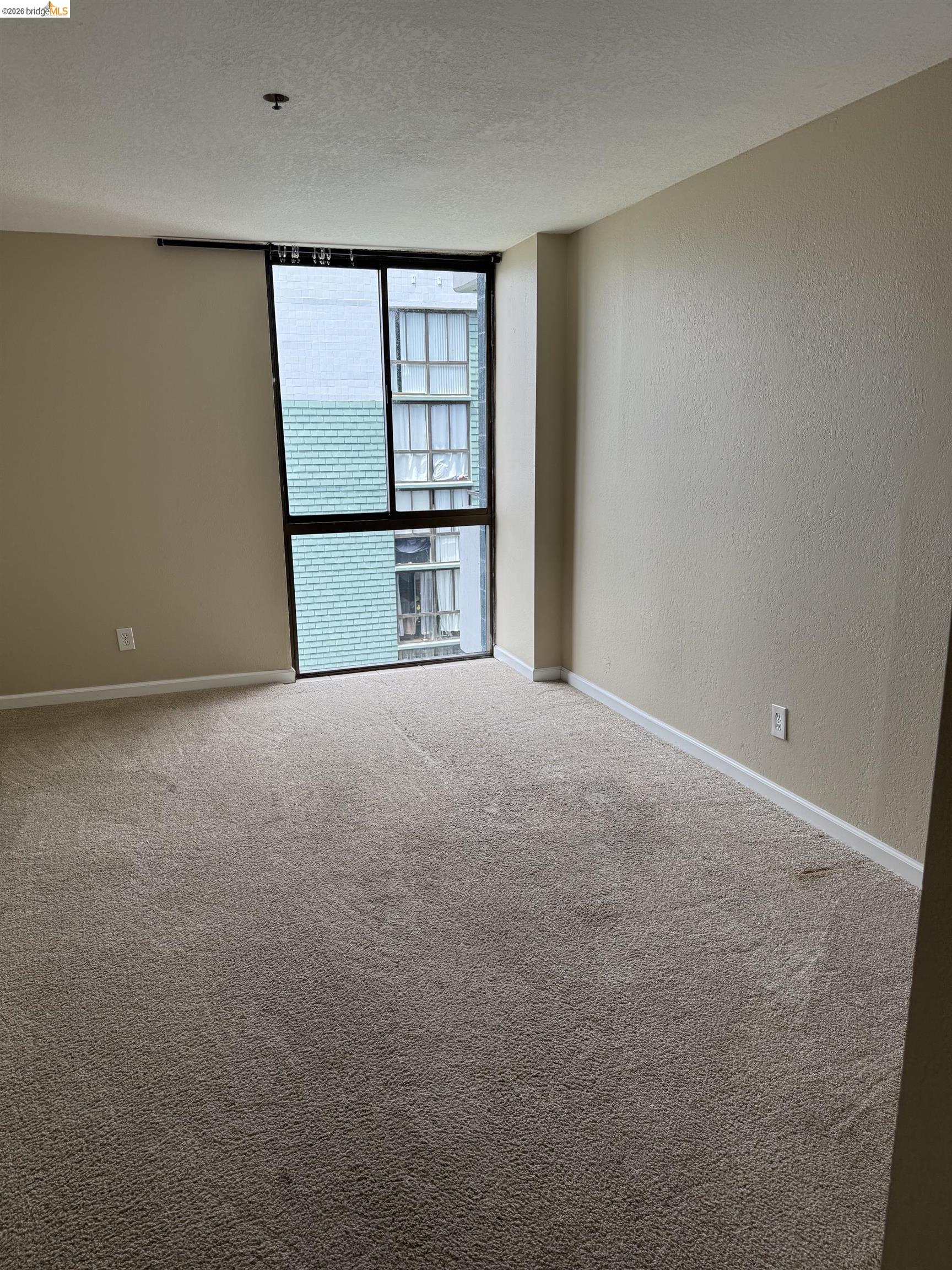 Photo #12: 41132051 Listing: Photo #12