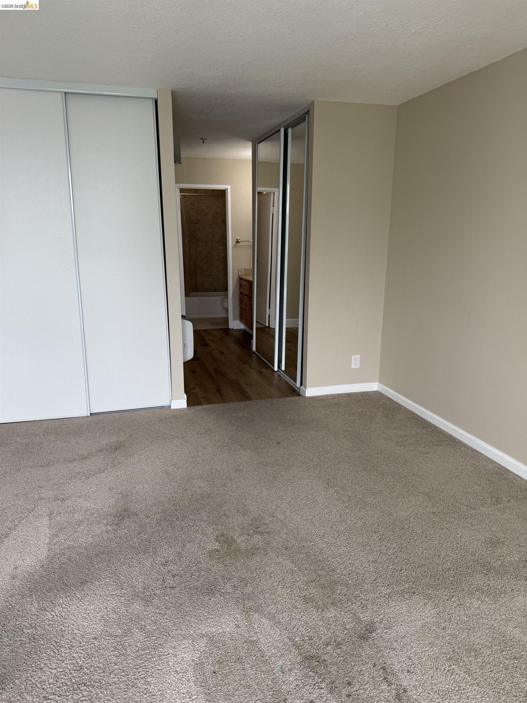 Photo #14: 41132051 Listing: Photo #14