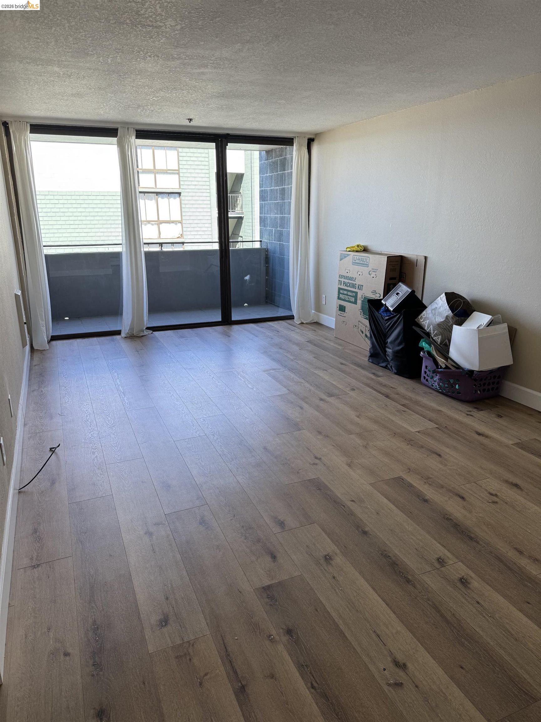 Photo #4: 41132051 Listing: Photo #4