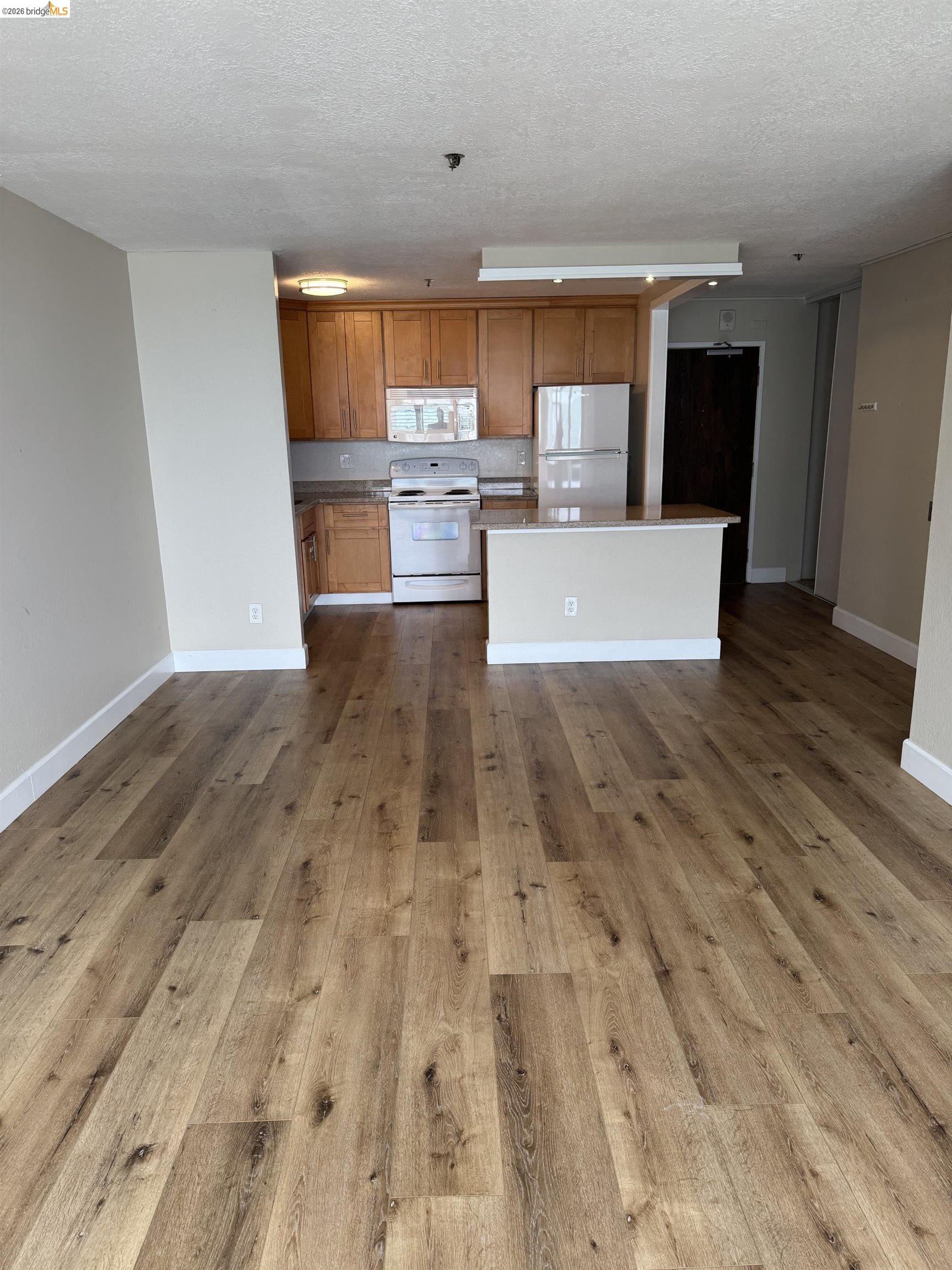 Photo #7: 41132051 Listing: Photo #7