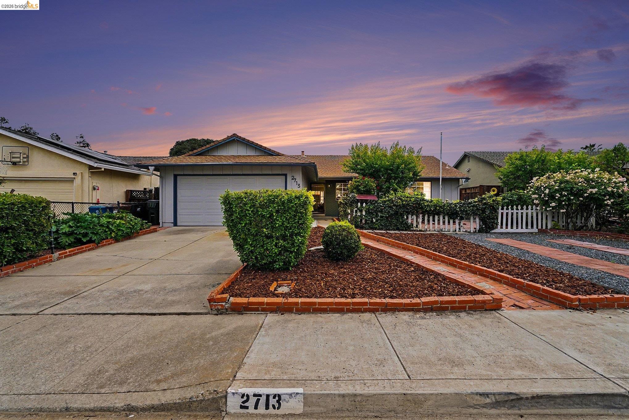 Front Image Thumbnail for EB41132057