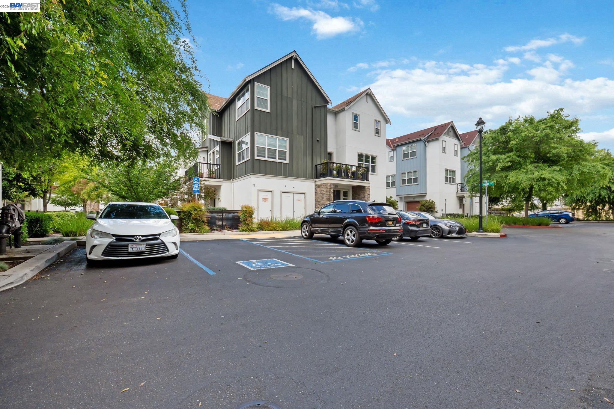 Photo #51: 41132069 Listing: Photo #51