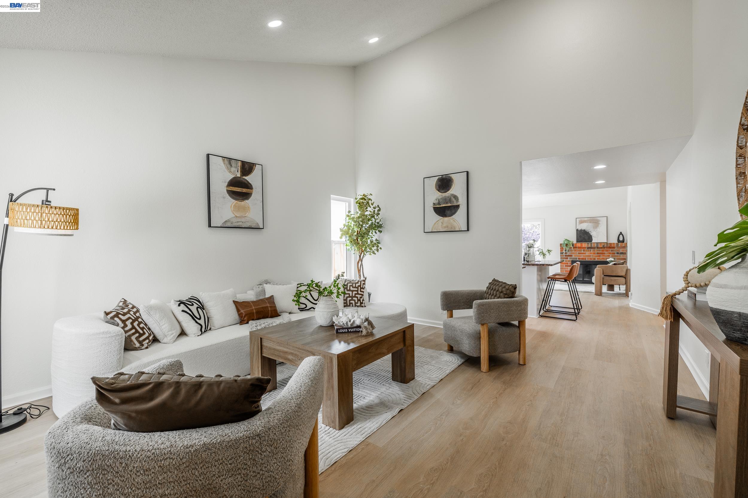 Front Image Thumbnail for BE41132072