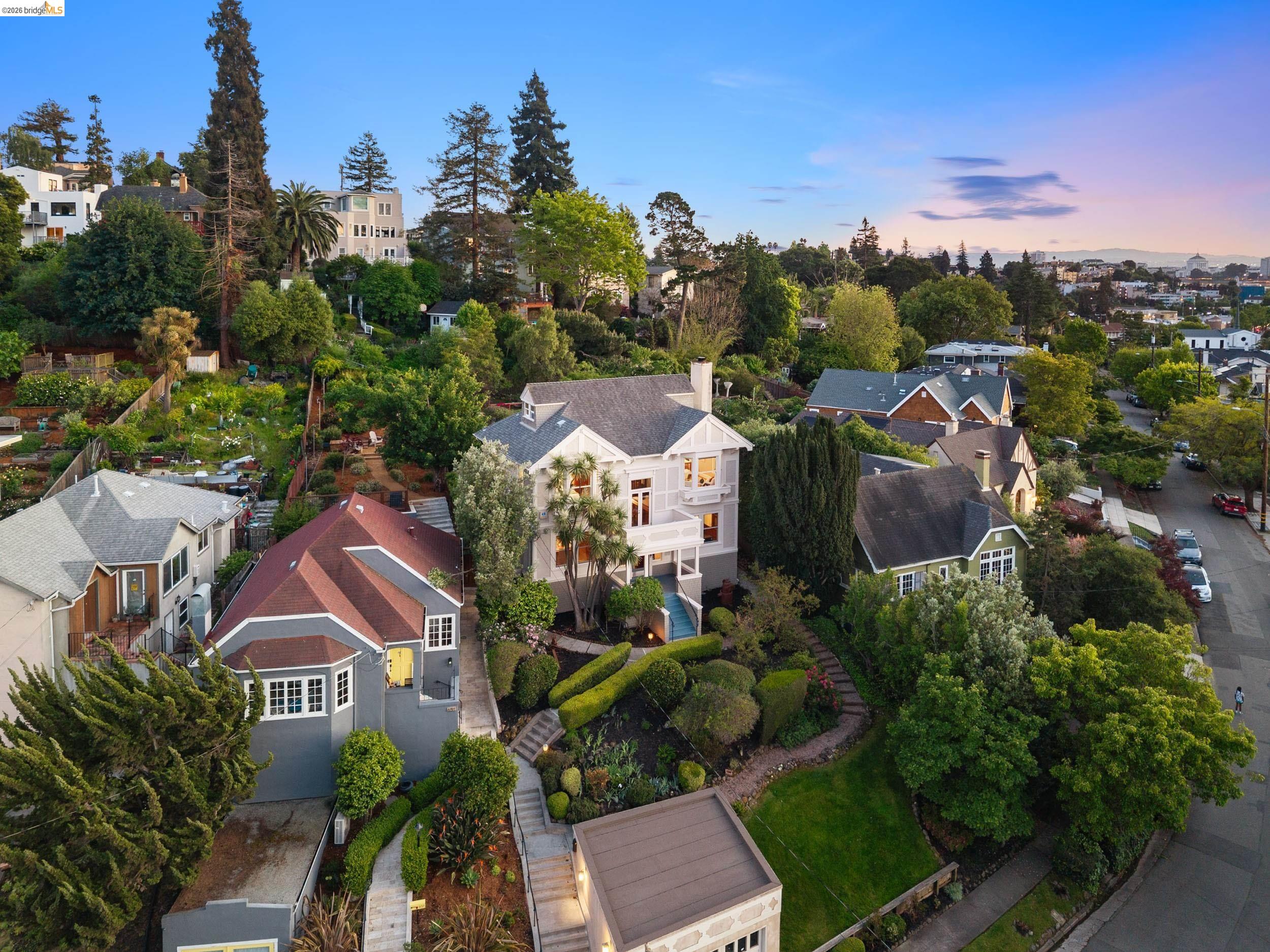 Front Image Thumbnail for EB41132084