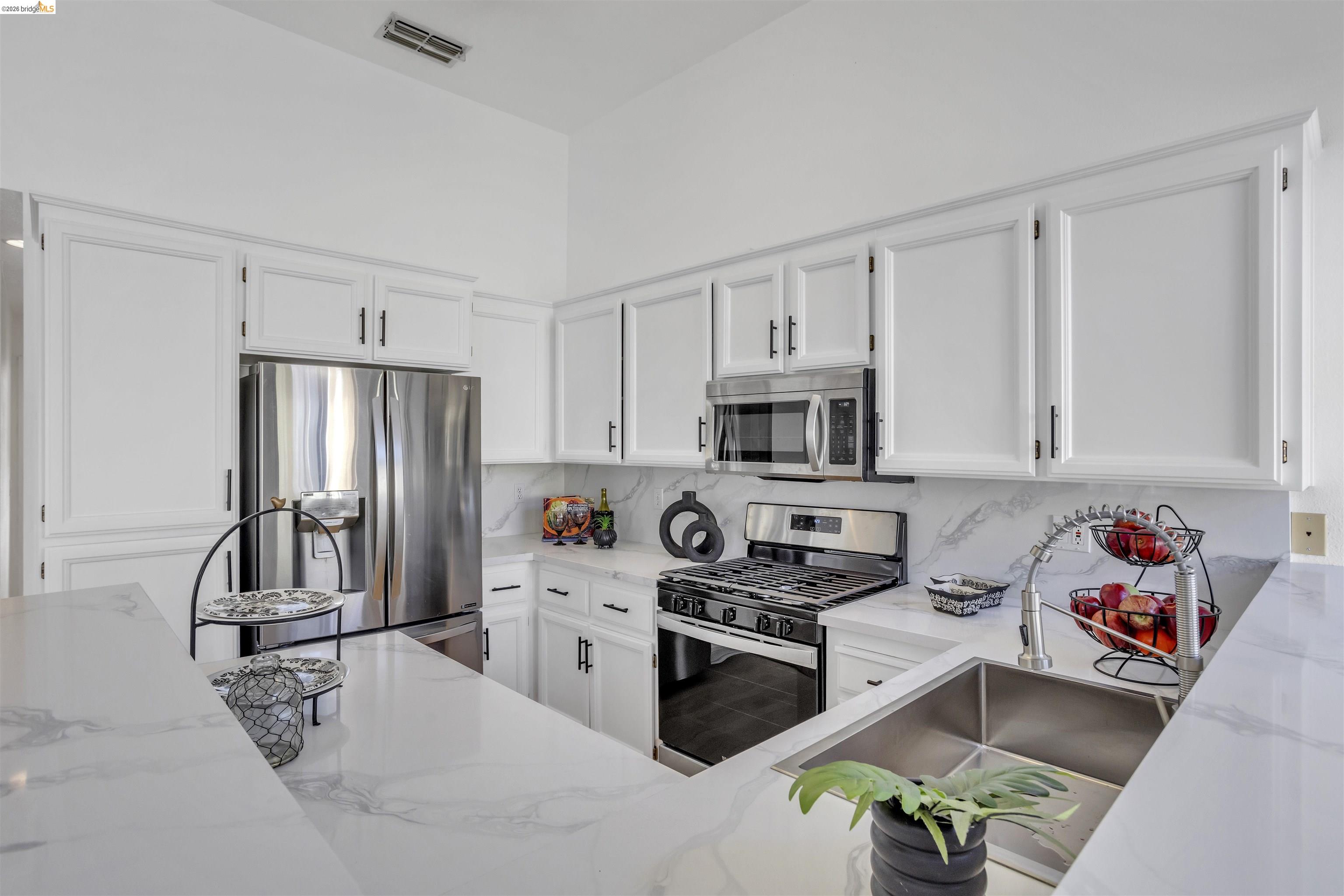 Photo #10: 41132085 Listing: Photo #10