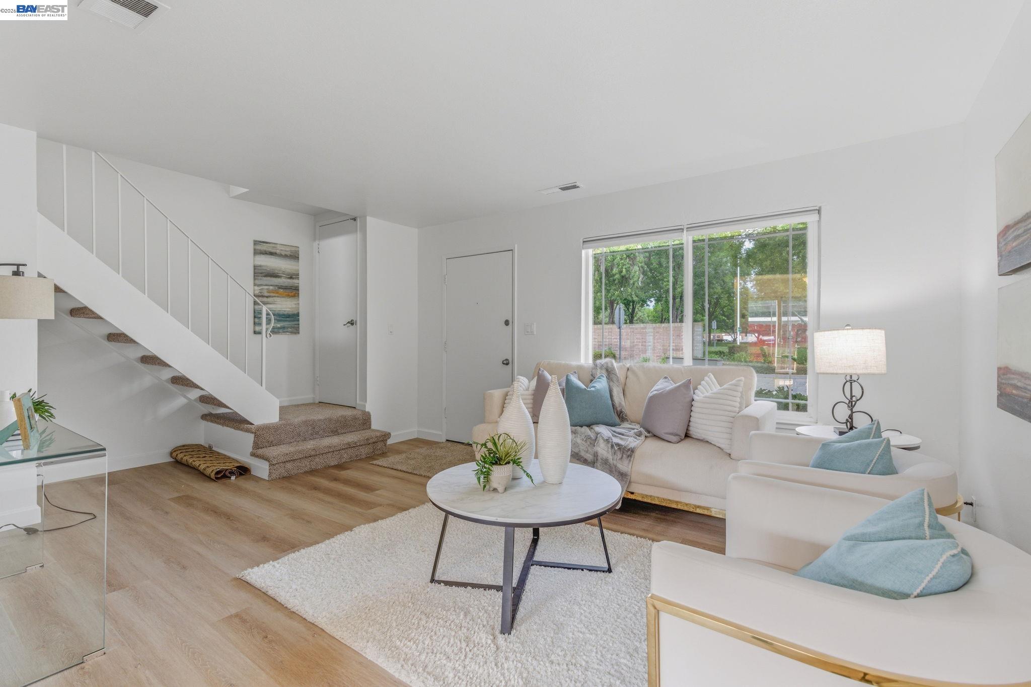 Photo #8: 41132092 Listing: Photo #8