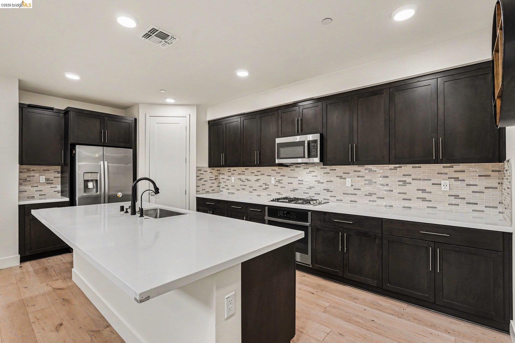 Photo #13: 41132101 Listing: Photo #13