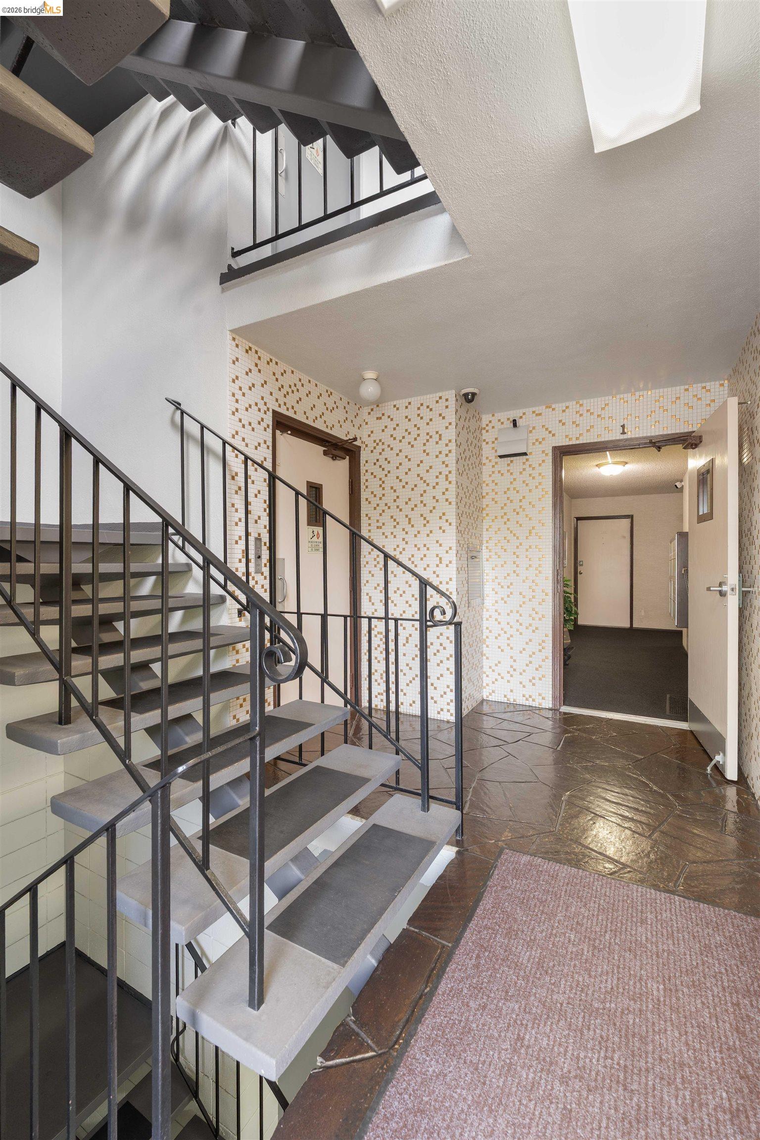 Photo #11: 41132103 Listing: Photo #11