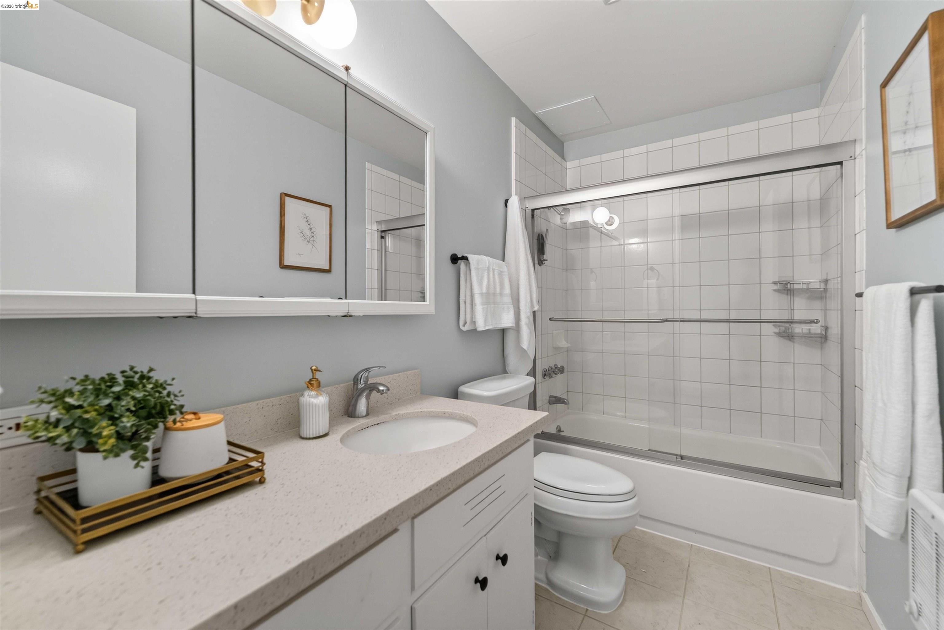 Photo #22: 41132103 Listing: Photo #22