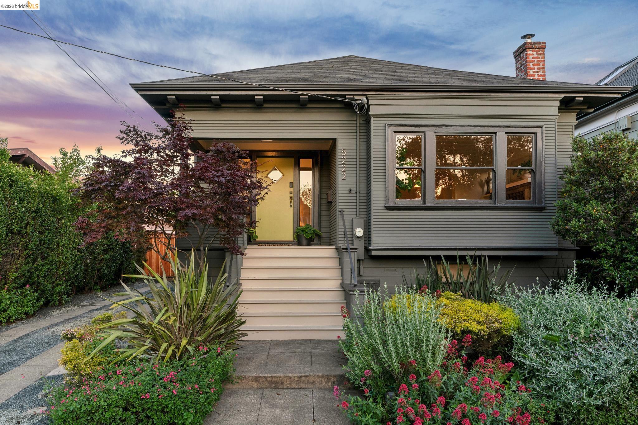 Front Image Thumbnail for EB41132104