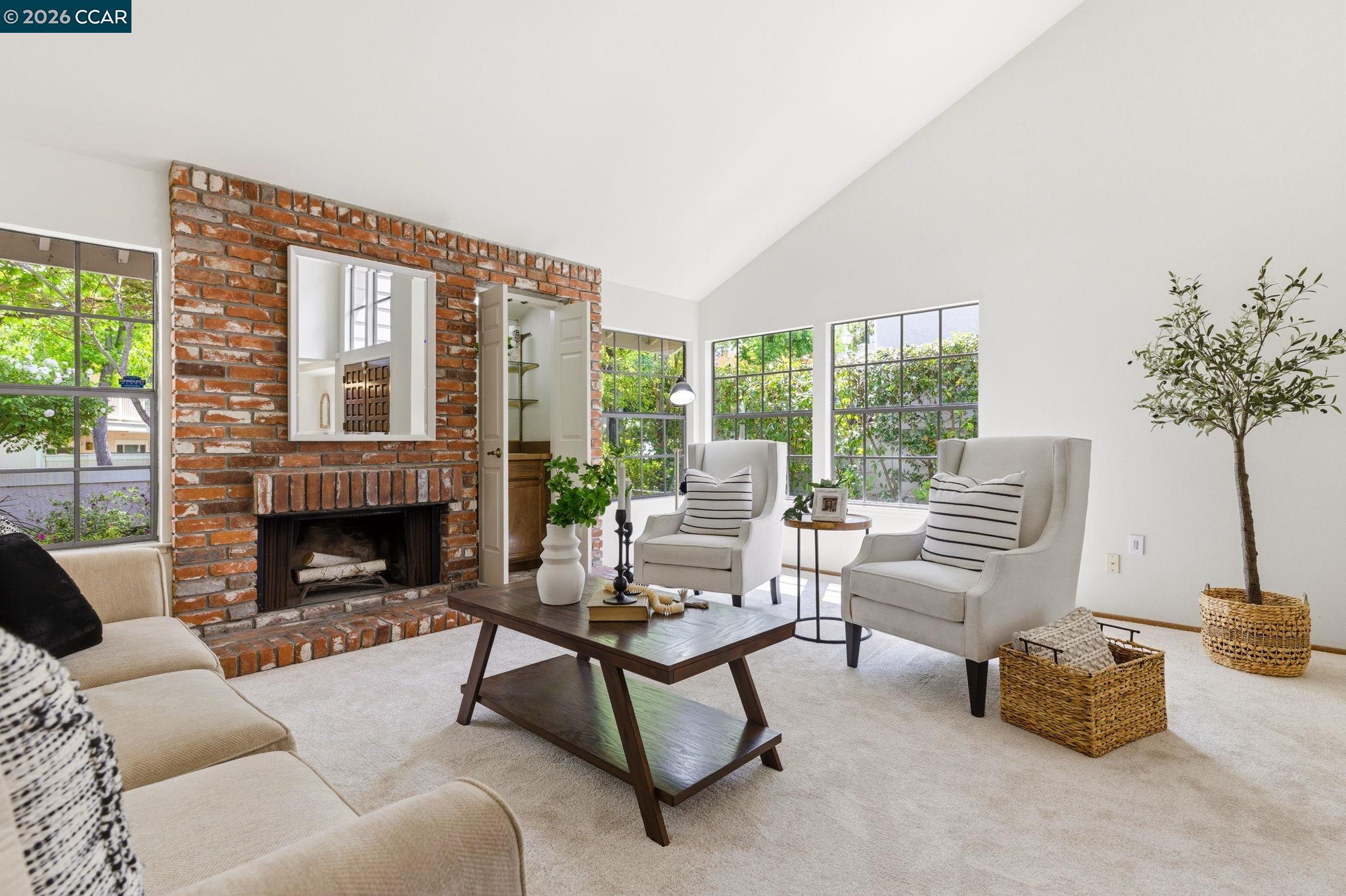 1578 Pyrenees Pl, Walnut Creek, CA, 94598