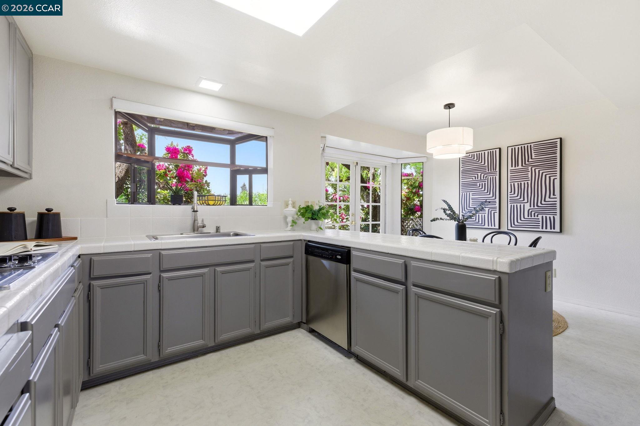 1578 Pyrenees Pl, Walnut Creek, CA, 94598