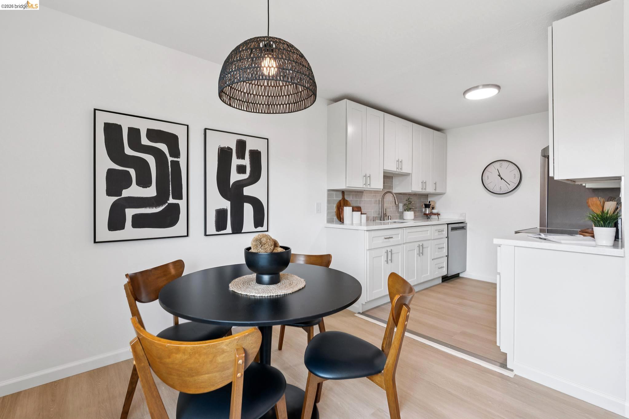 Photo #3: 41132115 Listing: Photo #3