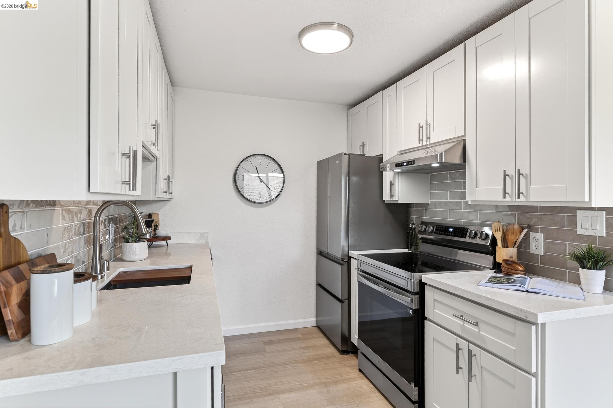 Photo #6: 41132115 Listing: Photo #6