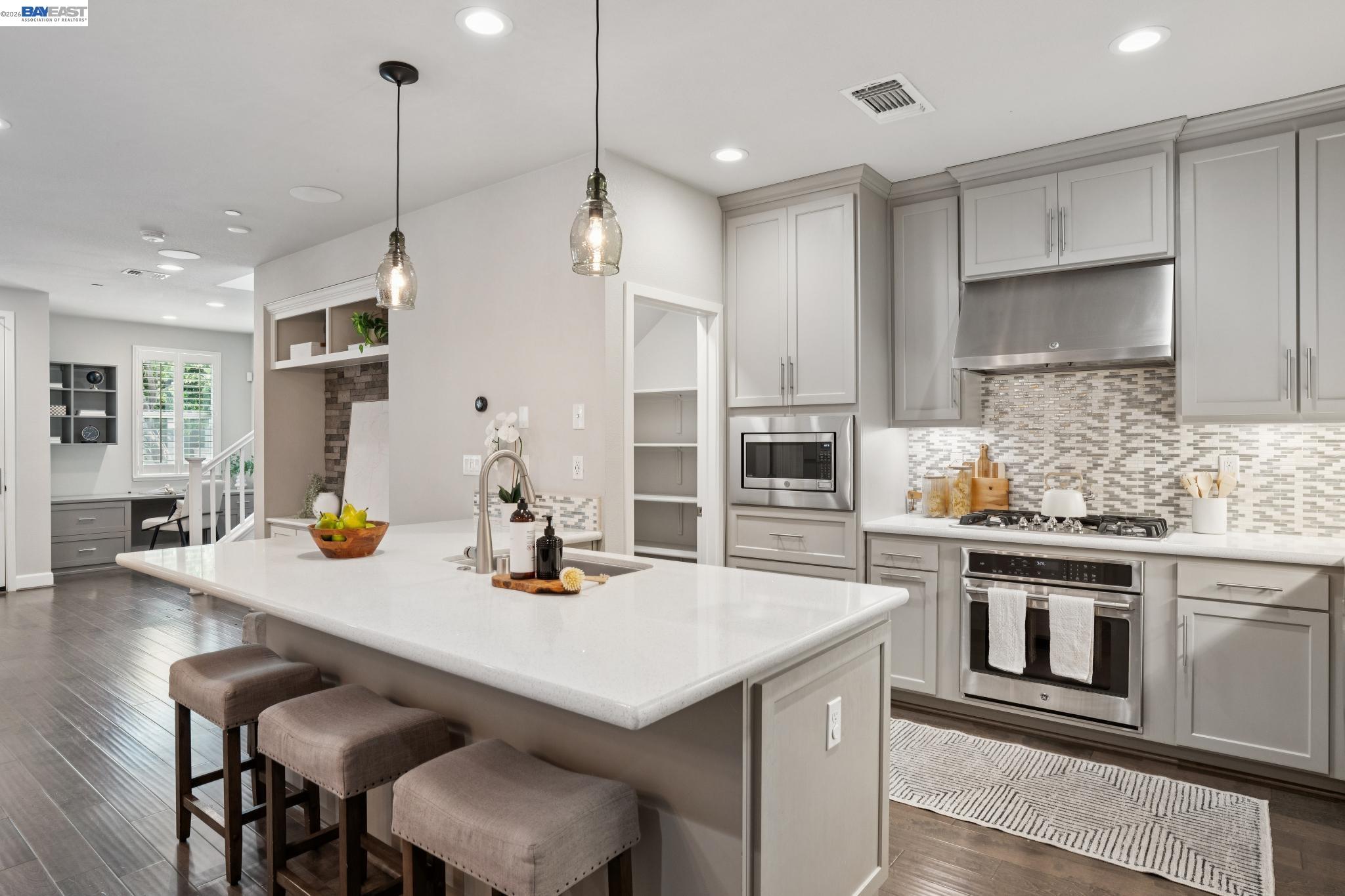 Photo #7: 41132116 Listing: Photo #7