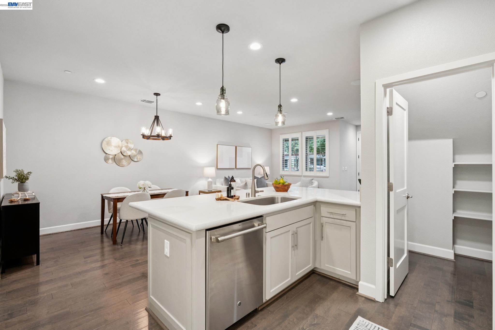 Photo #10: 41132116 Listing: Photo #10