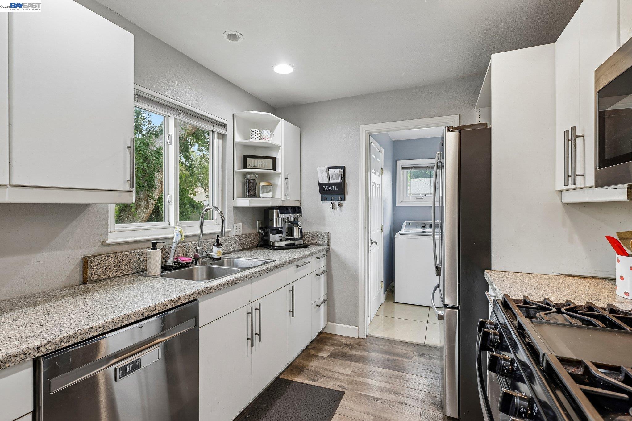 1225 W Beverly Pl, Tracy CA 95376 — photo 9
