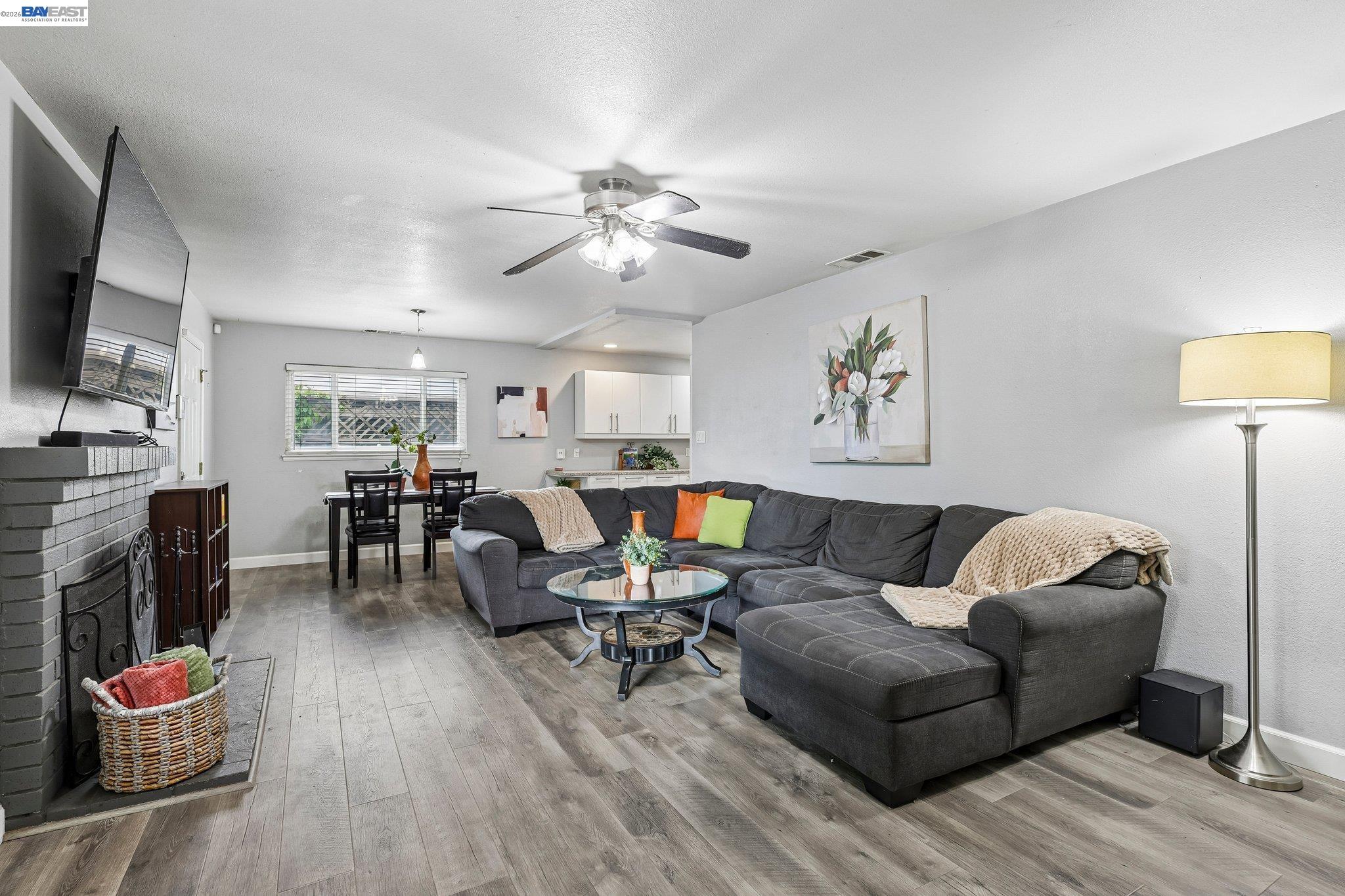 1225 W Beverly Pl, Tracy CA 95376 — photo 3