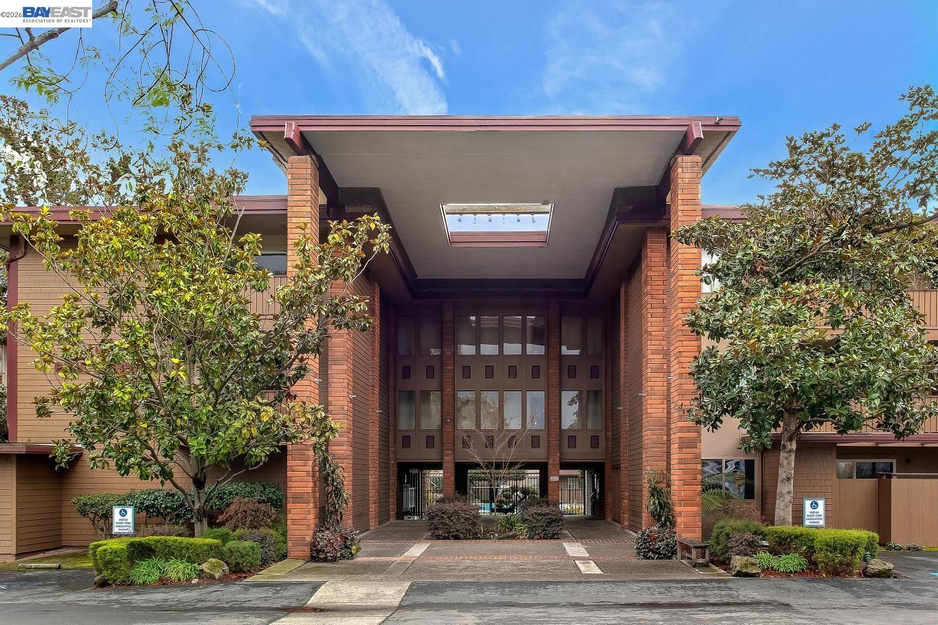 Photo #34: 41132118 Listing: Photo #34