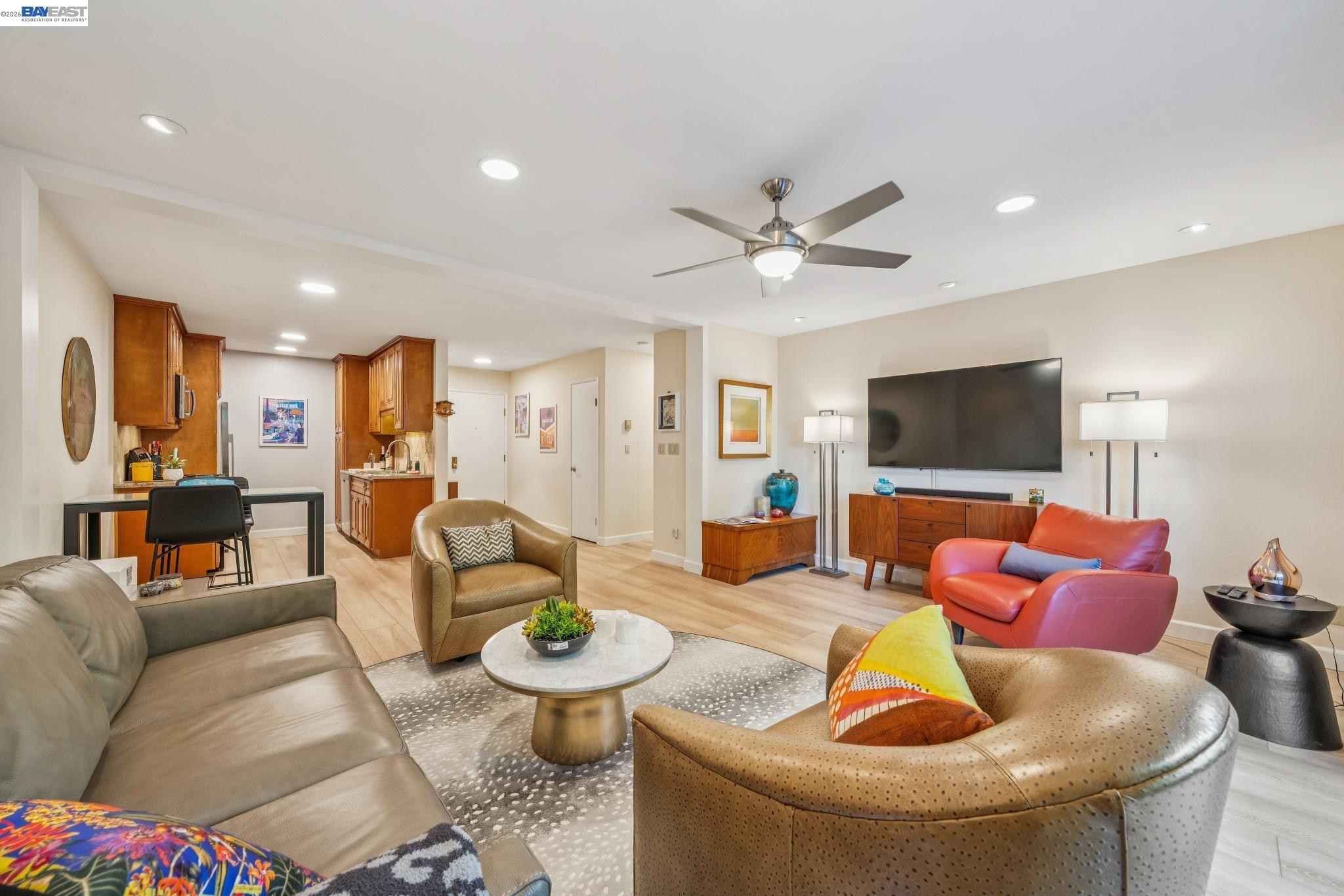 Photo #10: 41132118 Listing: Photo #10