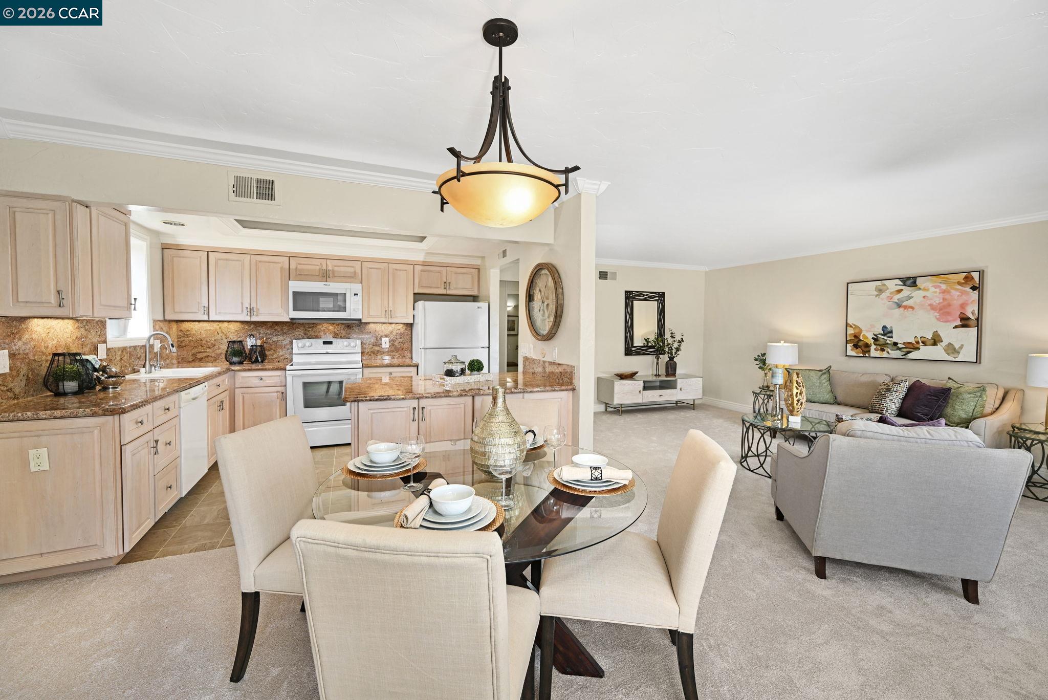 Photo #2: 41132135 Listing: Photo #2