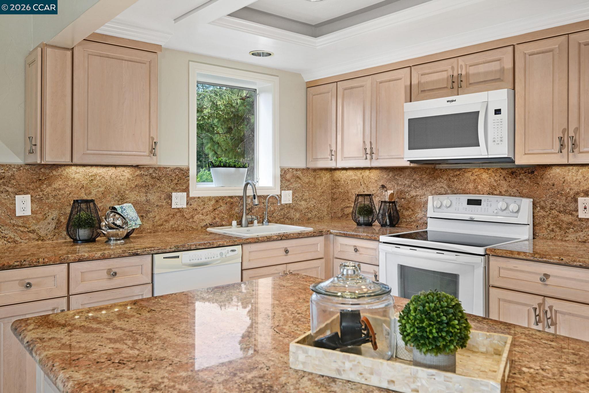 Photo #12: 41132135 Listing: Photo #12